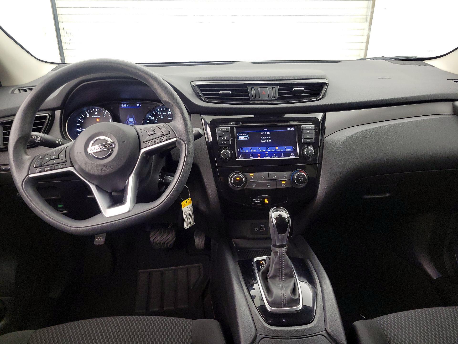 Thumbnail: 2020 Nissan Rogue Sport - 9
