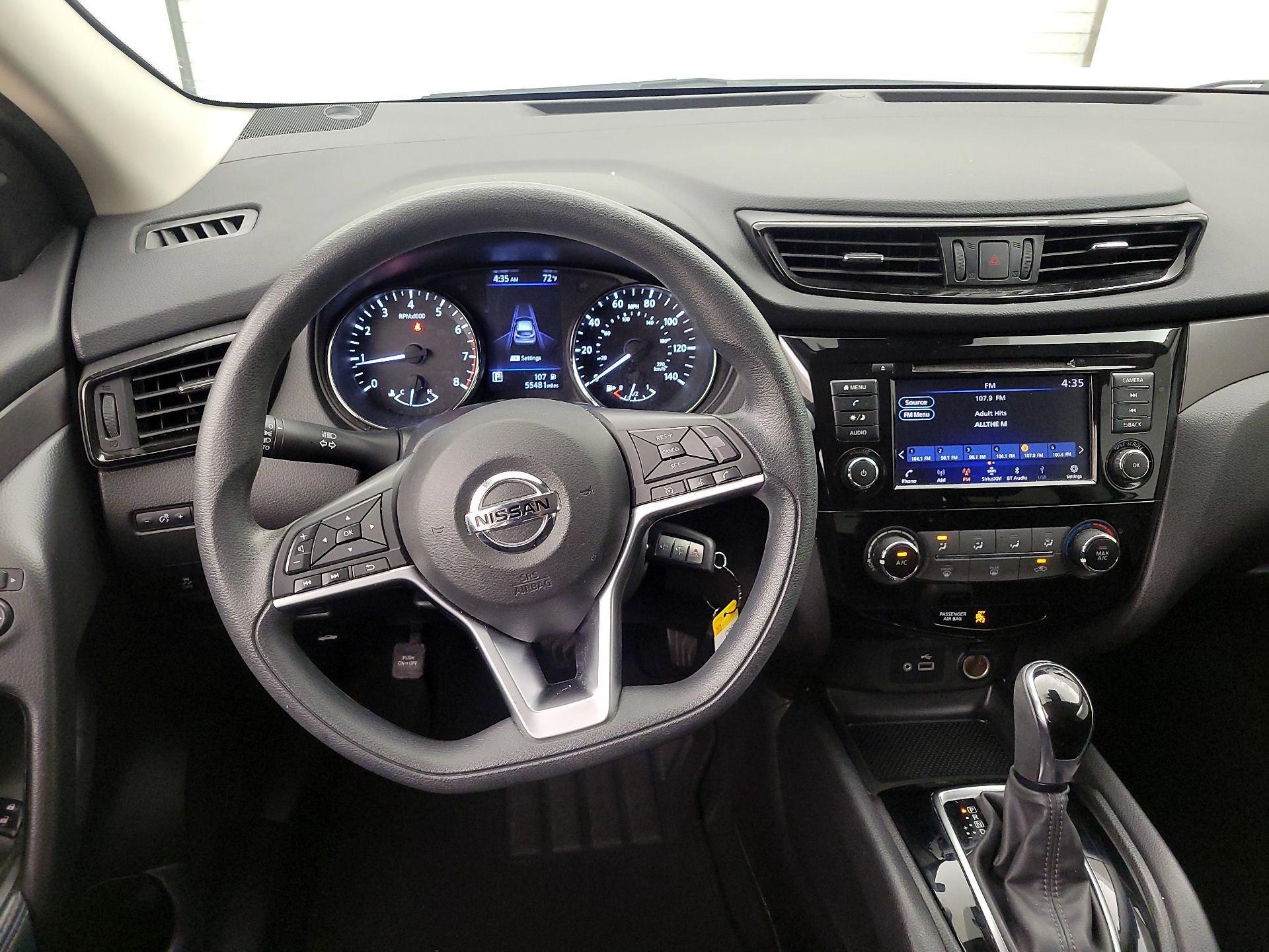 Thumbnail: 2020 Nissan Rogue Sport - 10