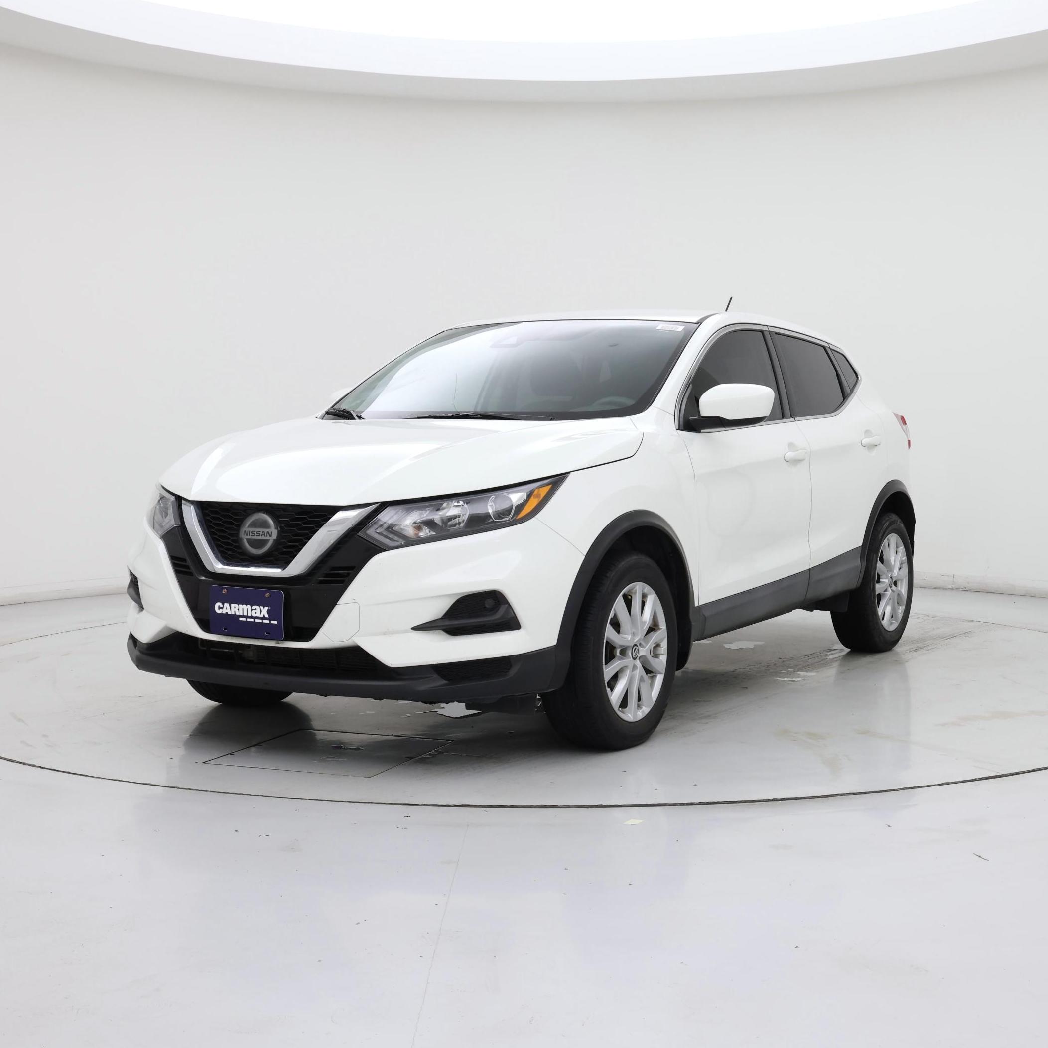 Thumbnail: 2020 Nissan Rogue Sport - 4