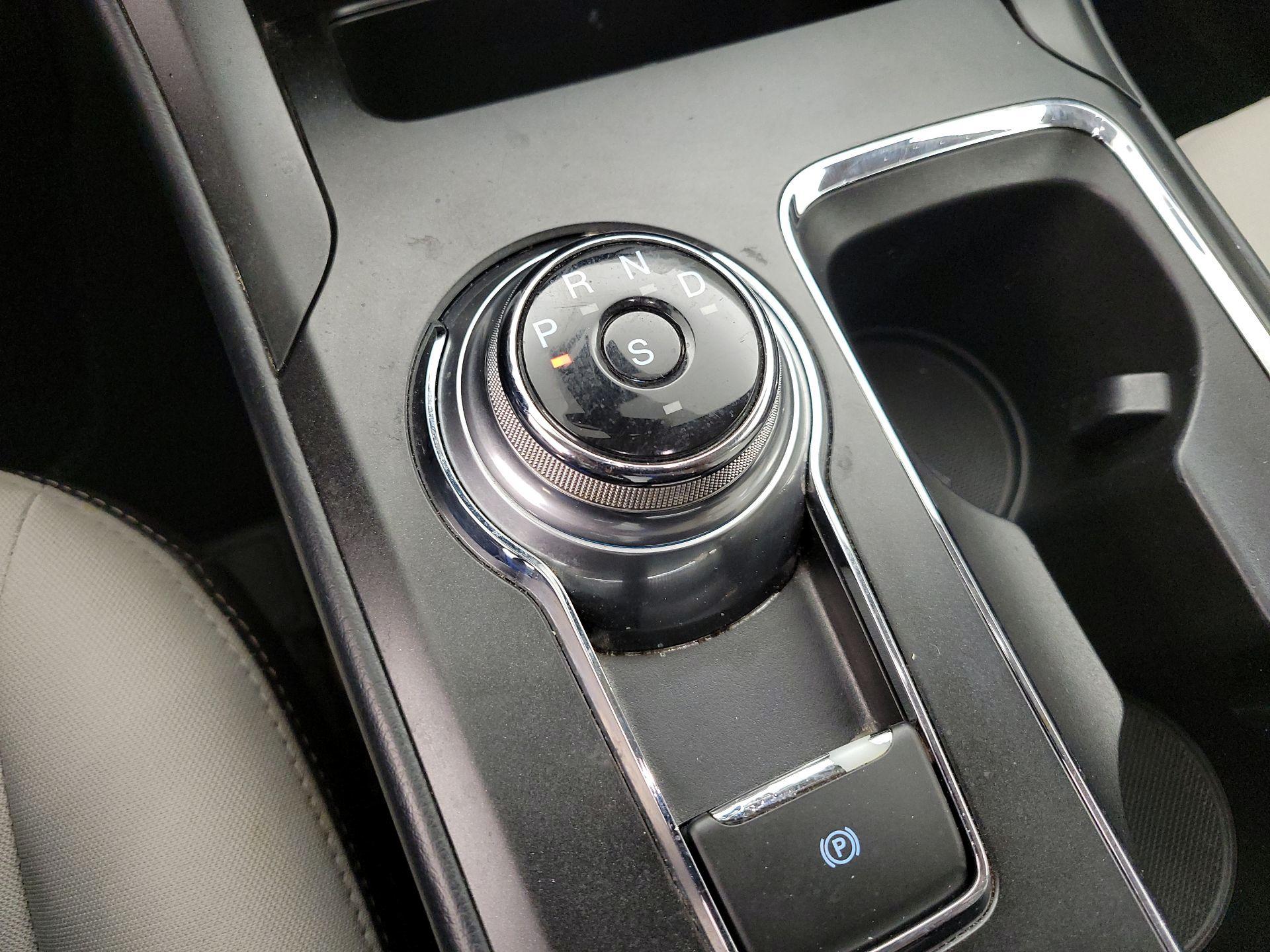 Thumbnail: 2019 Ford Fusion - 17