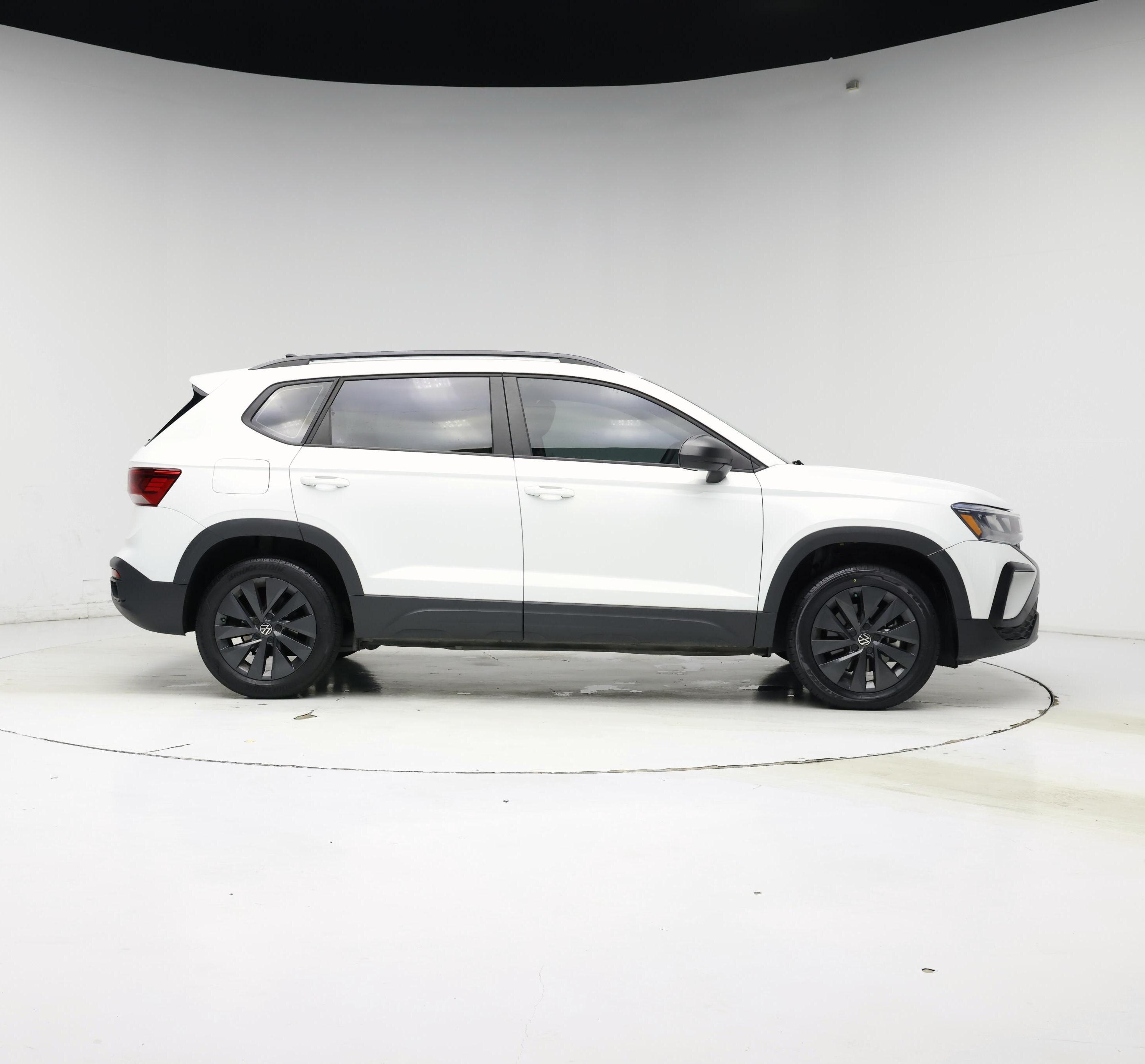 Thumbnail: 2022 Volkswagen Taos - 7