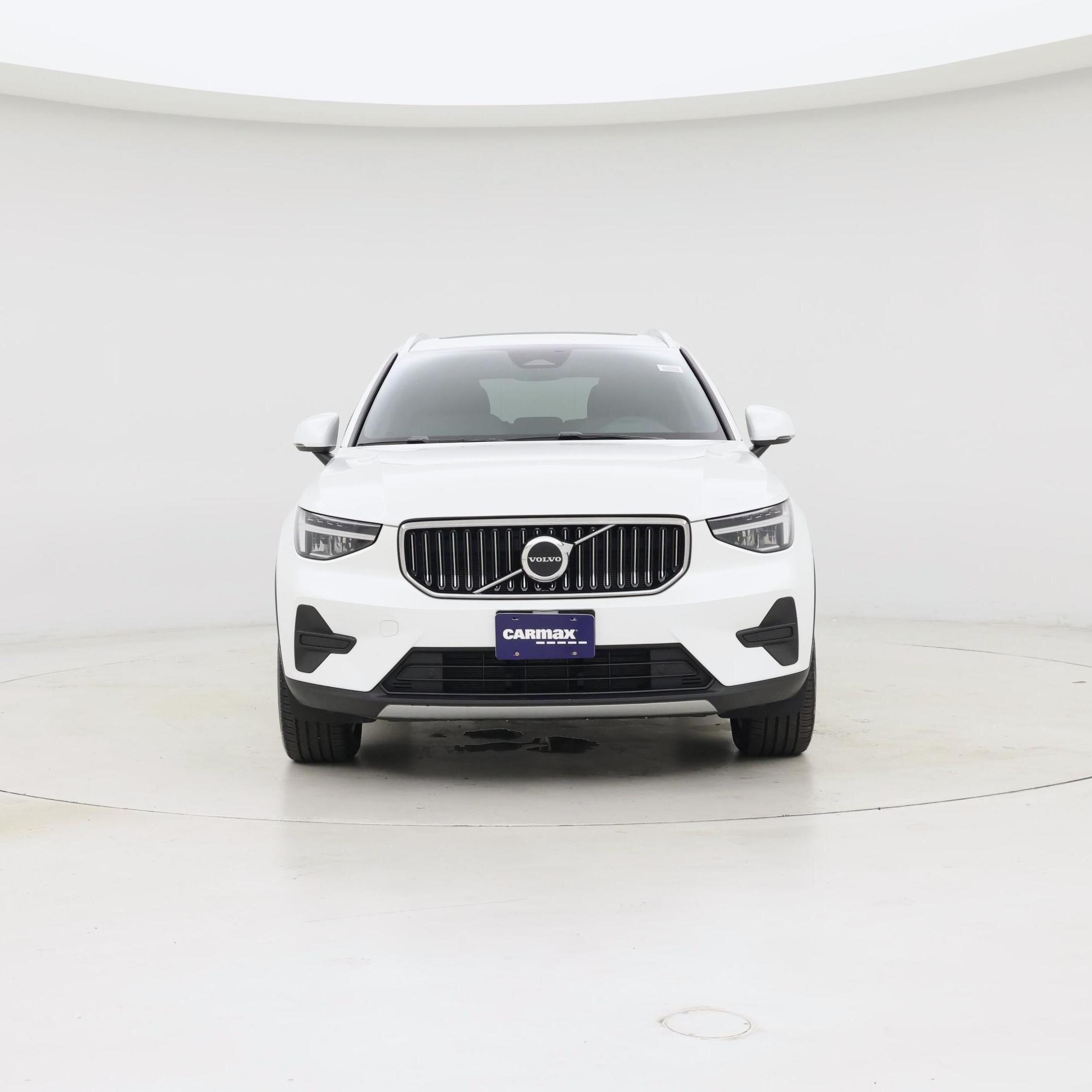 Thumbnail: 2025 Volvo XC40 - 5