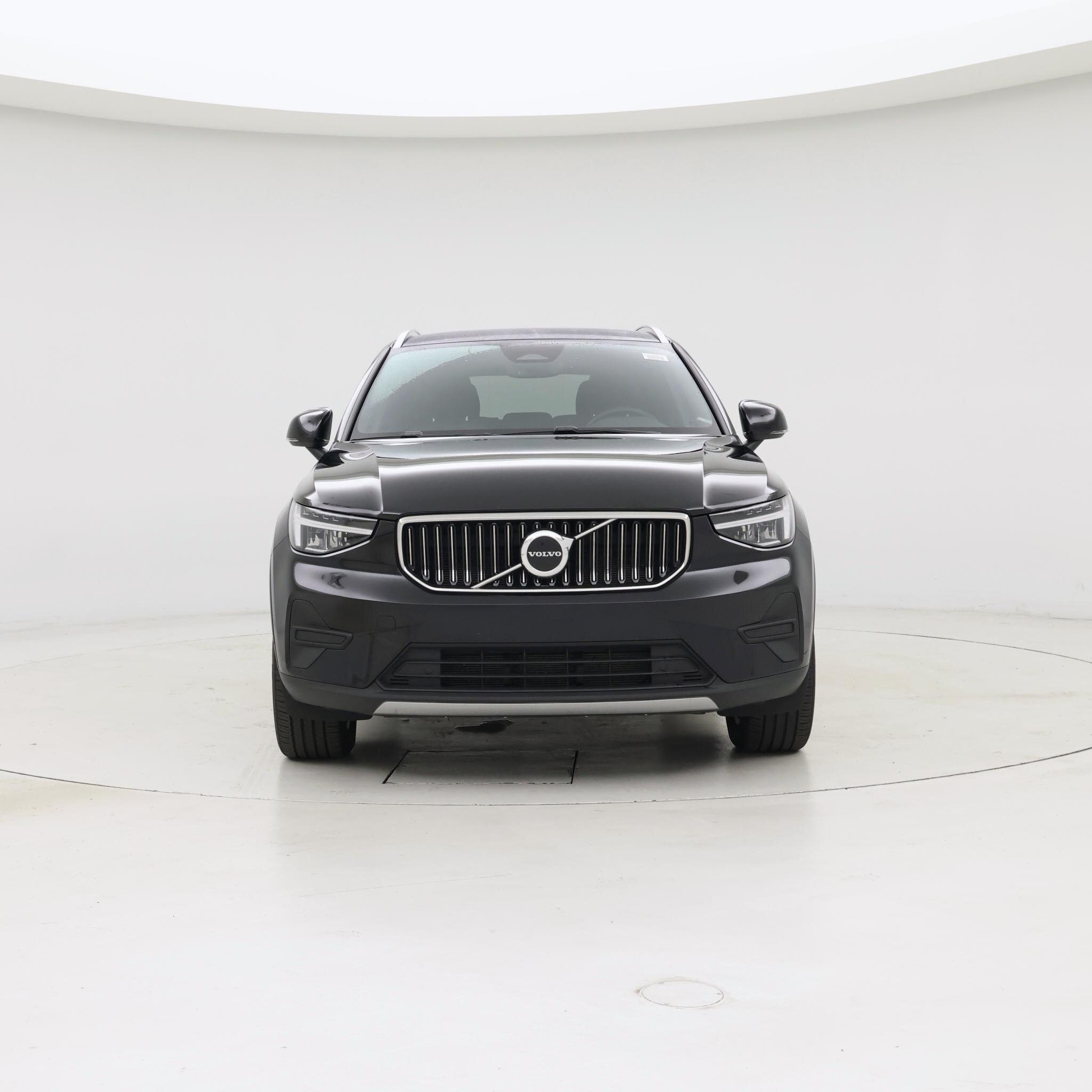 Thumbnail: 2025 Volvo XC40 - 5