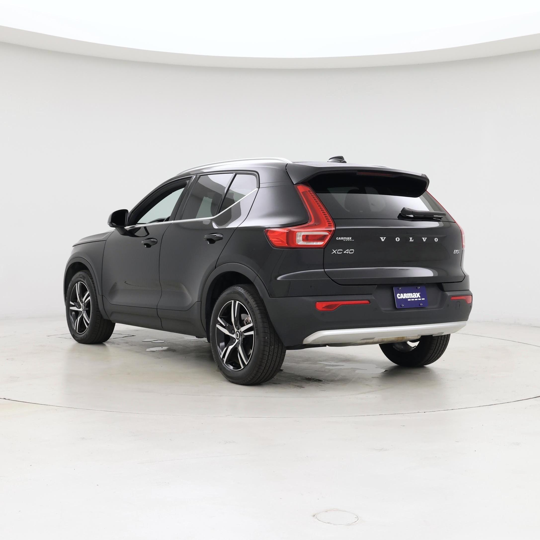 Thumbnail: 2025 Volvo XC40 - 2
