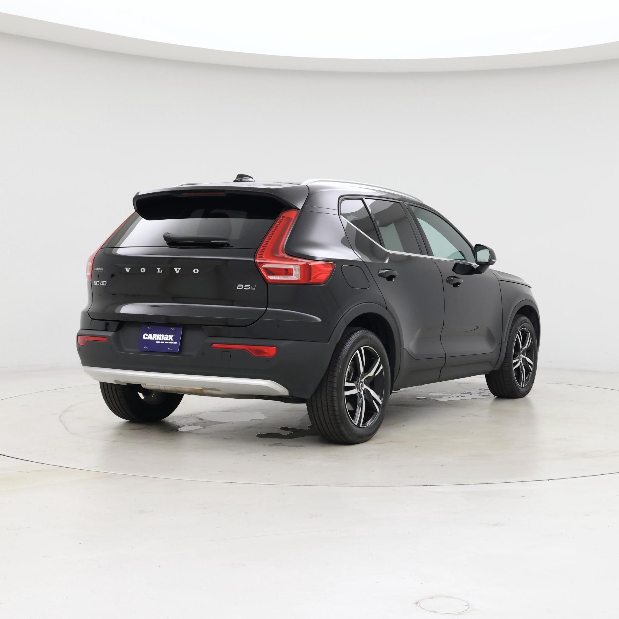 Thumbnail: 2025 Volvo XC40 - 8