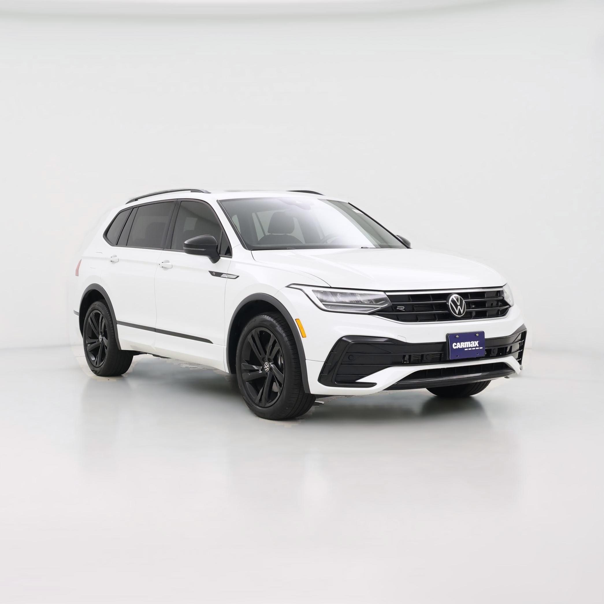 Thumbnail: 2023 Volkswagen Tiguan - 1