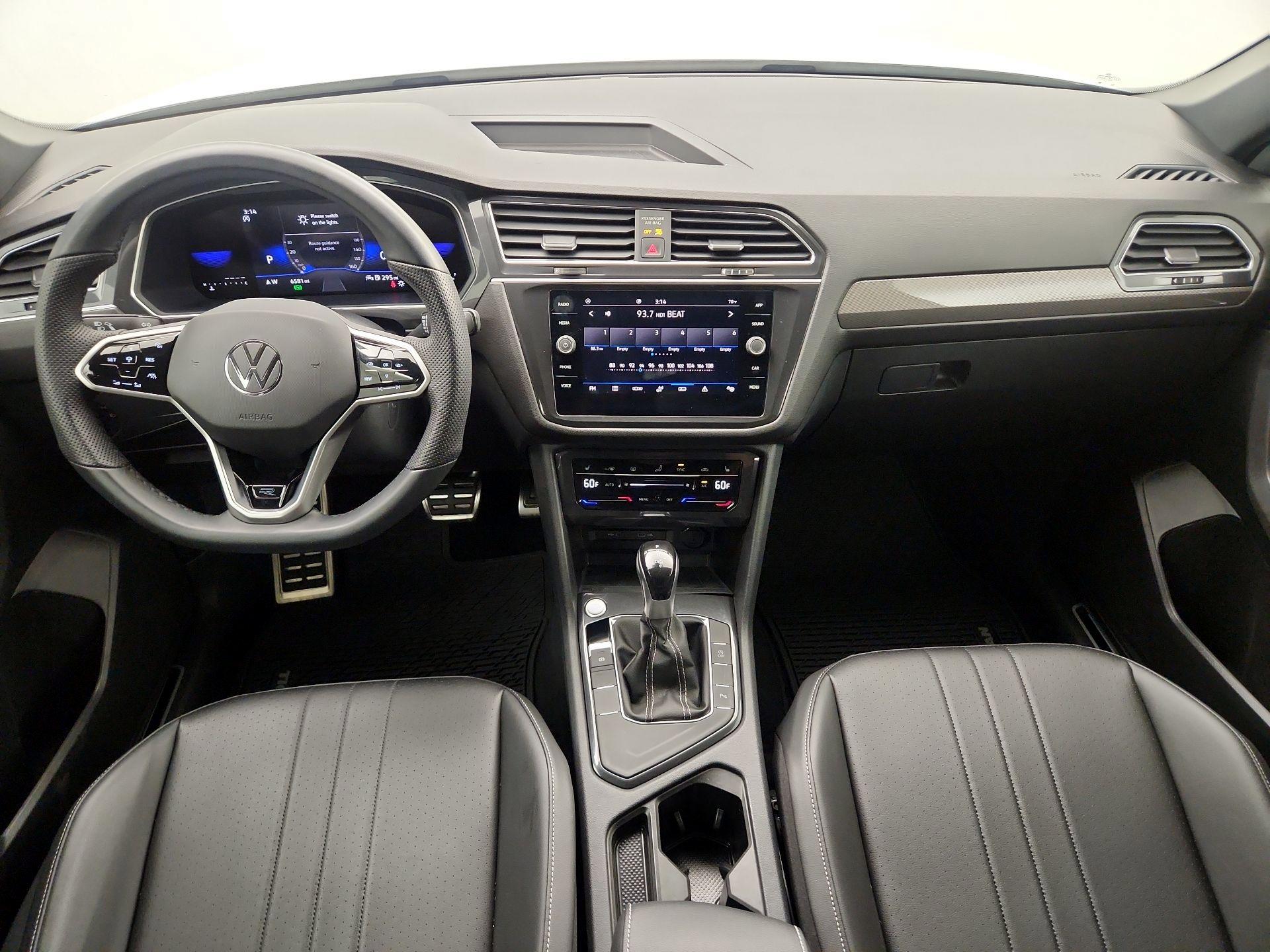 Thumbnail: 2023 Volkswagen Tiguan - 9