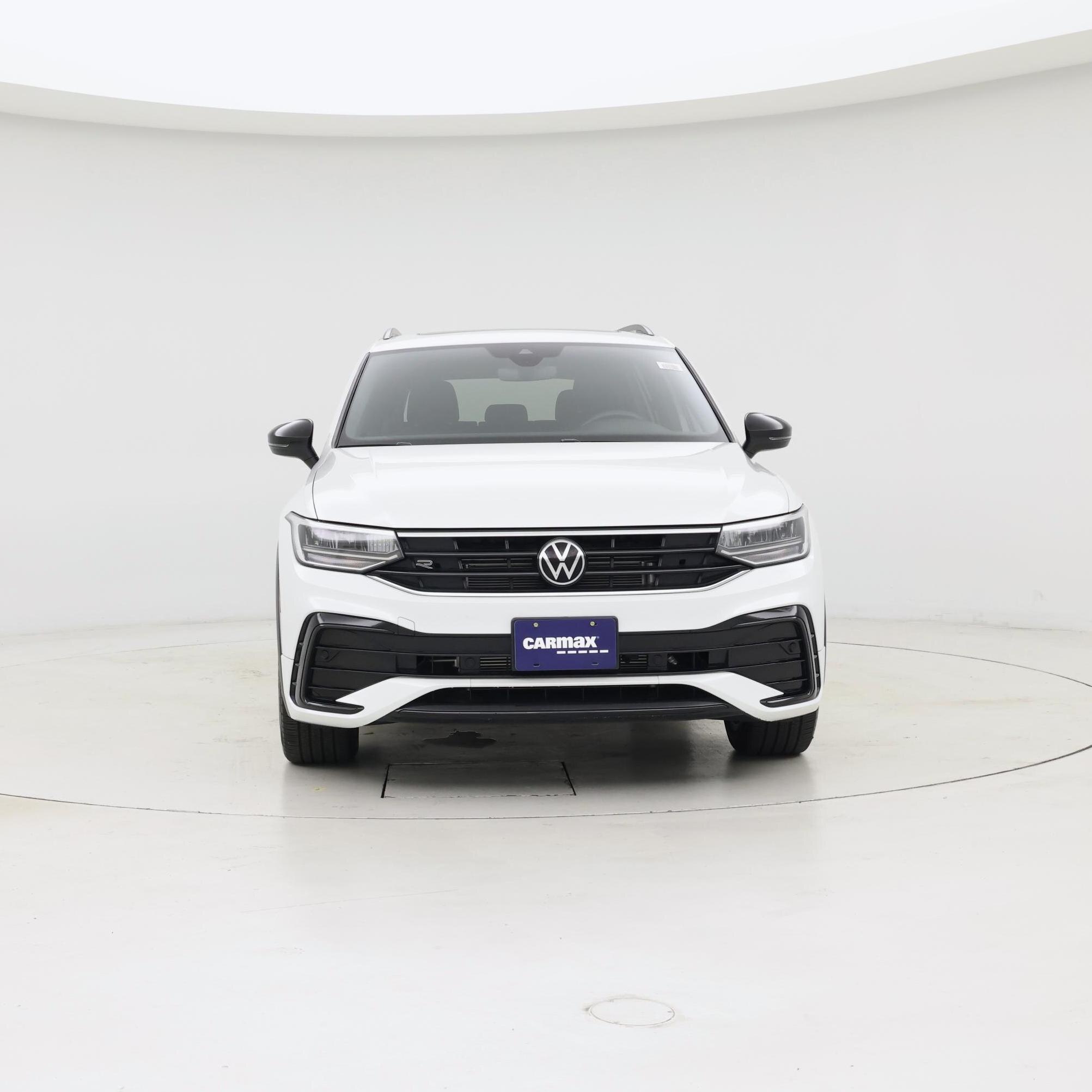 Thumbnail: 2023 Volkswagen Tiguan - 5