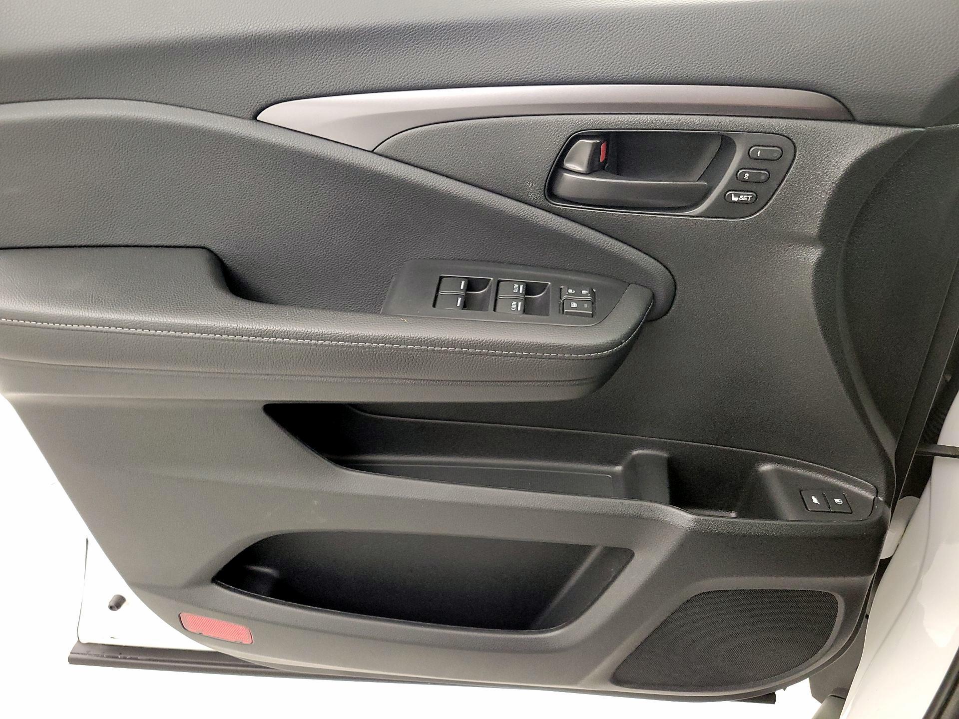 Thumbnail: 2025 Honda Passport - 12
