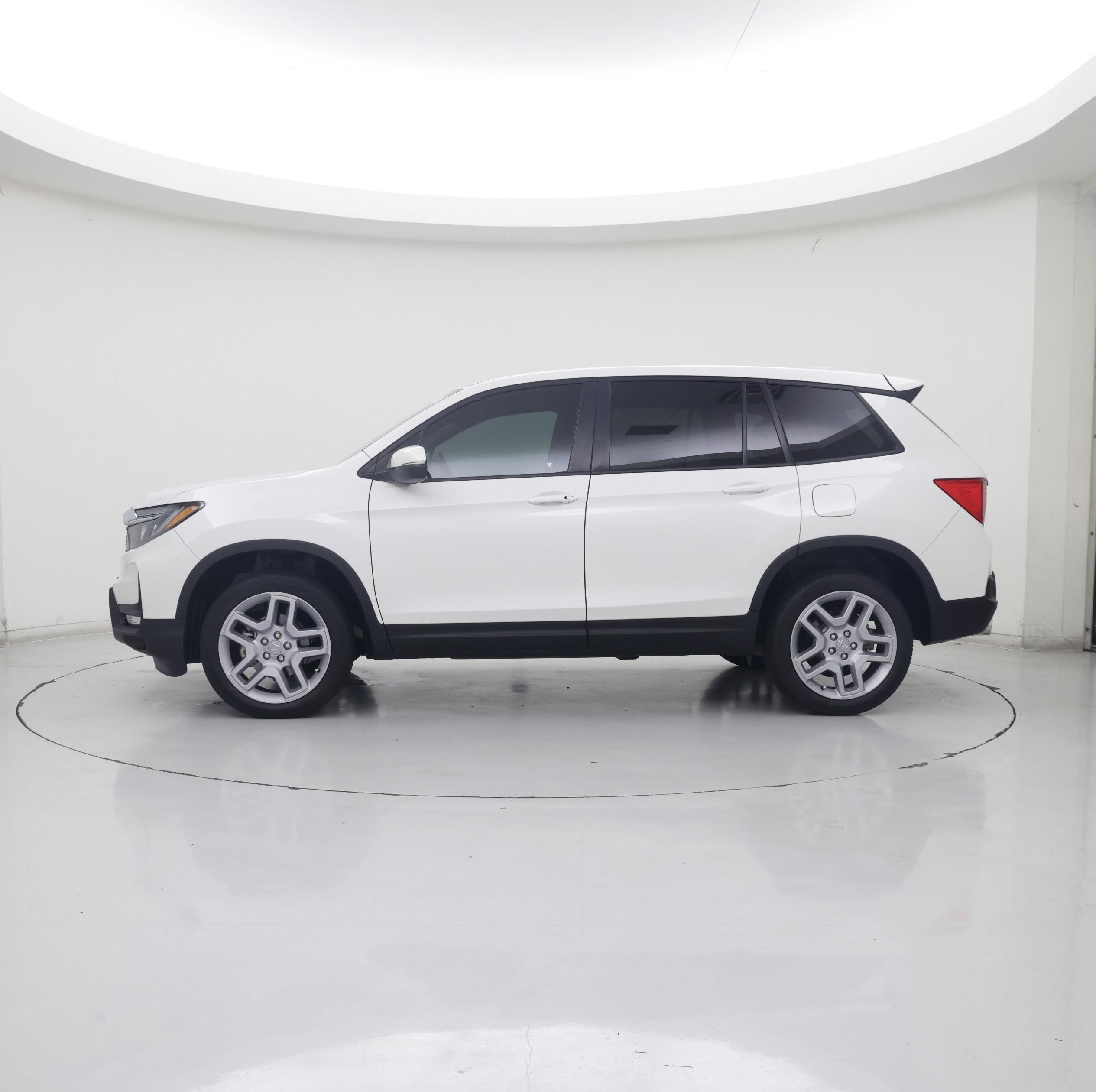 Thumbnail: 2025 Honda Passport - 3