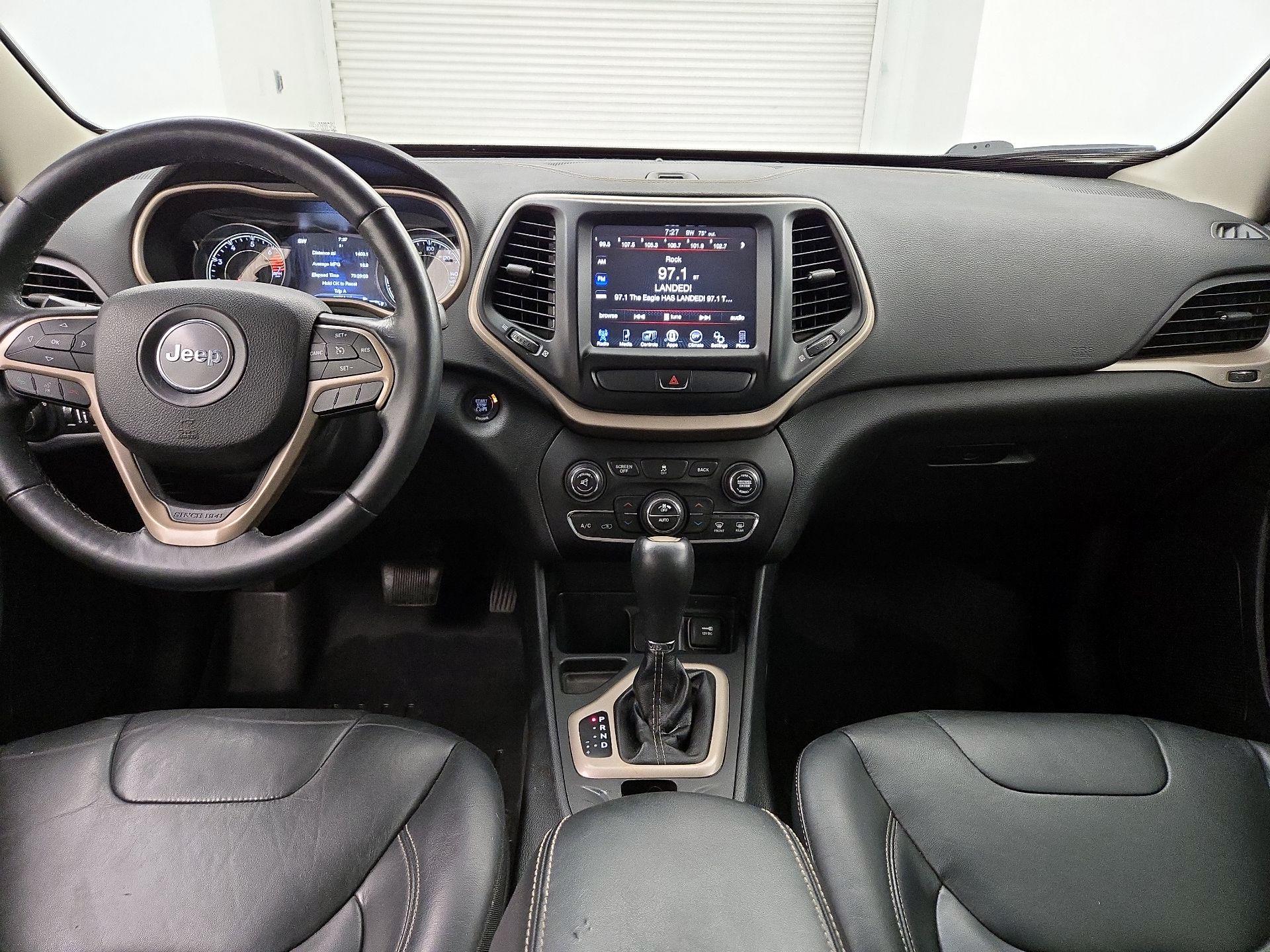 Thumbnail: 2016 Jeep Cherokee - 9