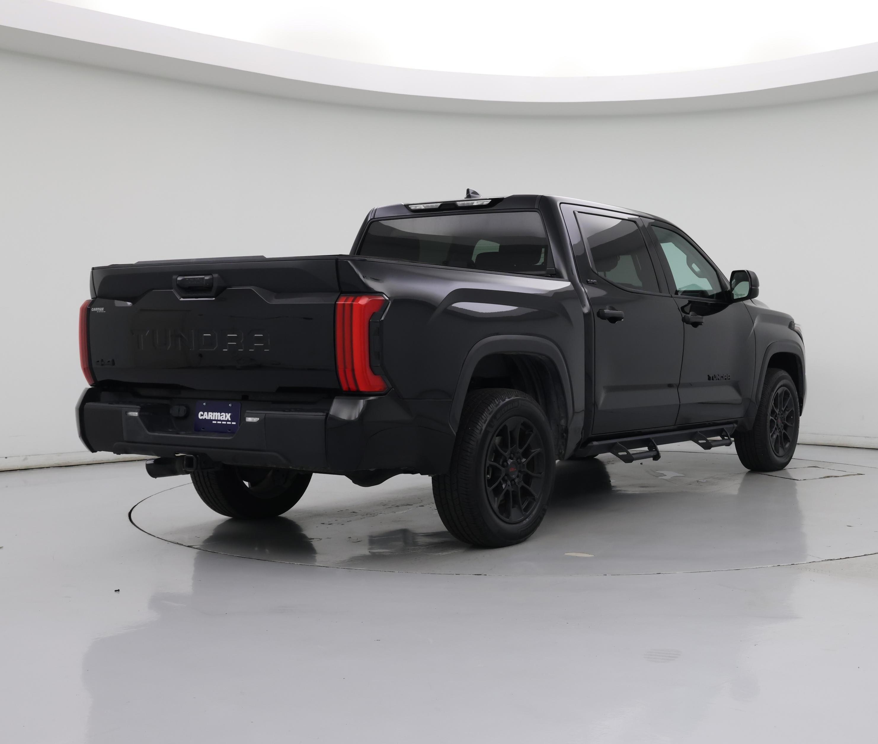 Thumbnail: 2023 Toyota Tundra - 8