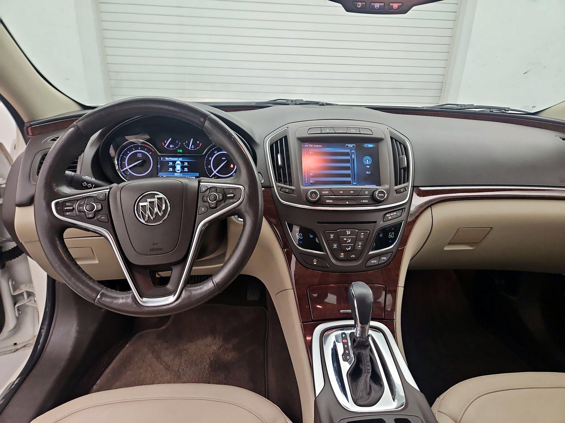 Thumbnail: 2015 Buick Regal - 9