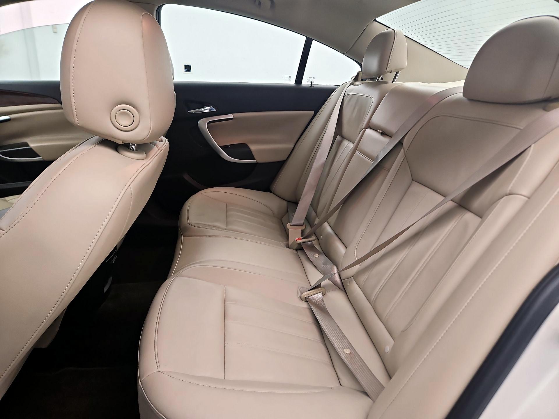 Thumbnail: 2015 Buick Regal - 17