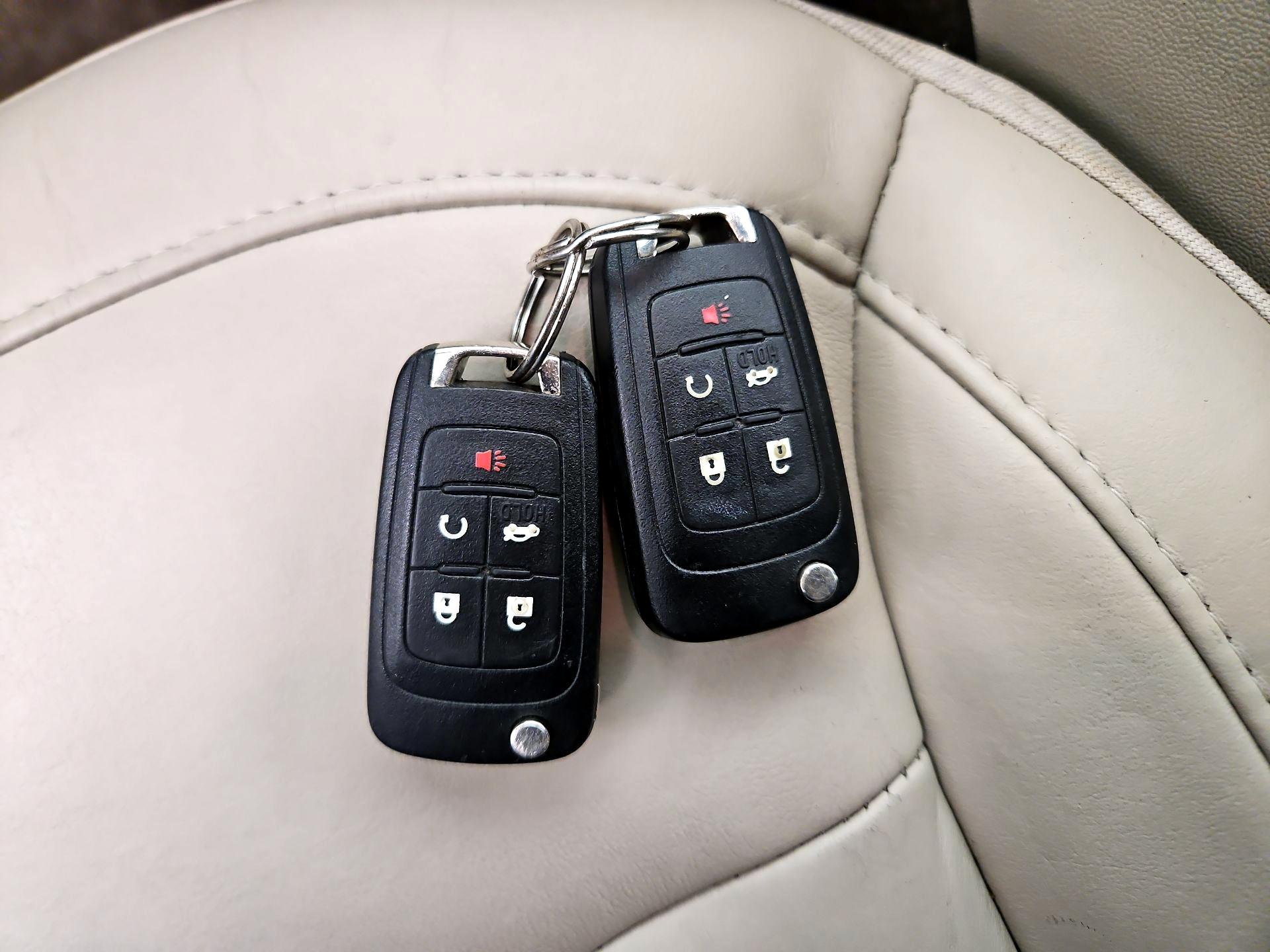 Thumbnail: 2015 Buick Regal - 20