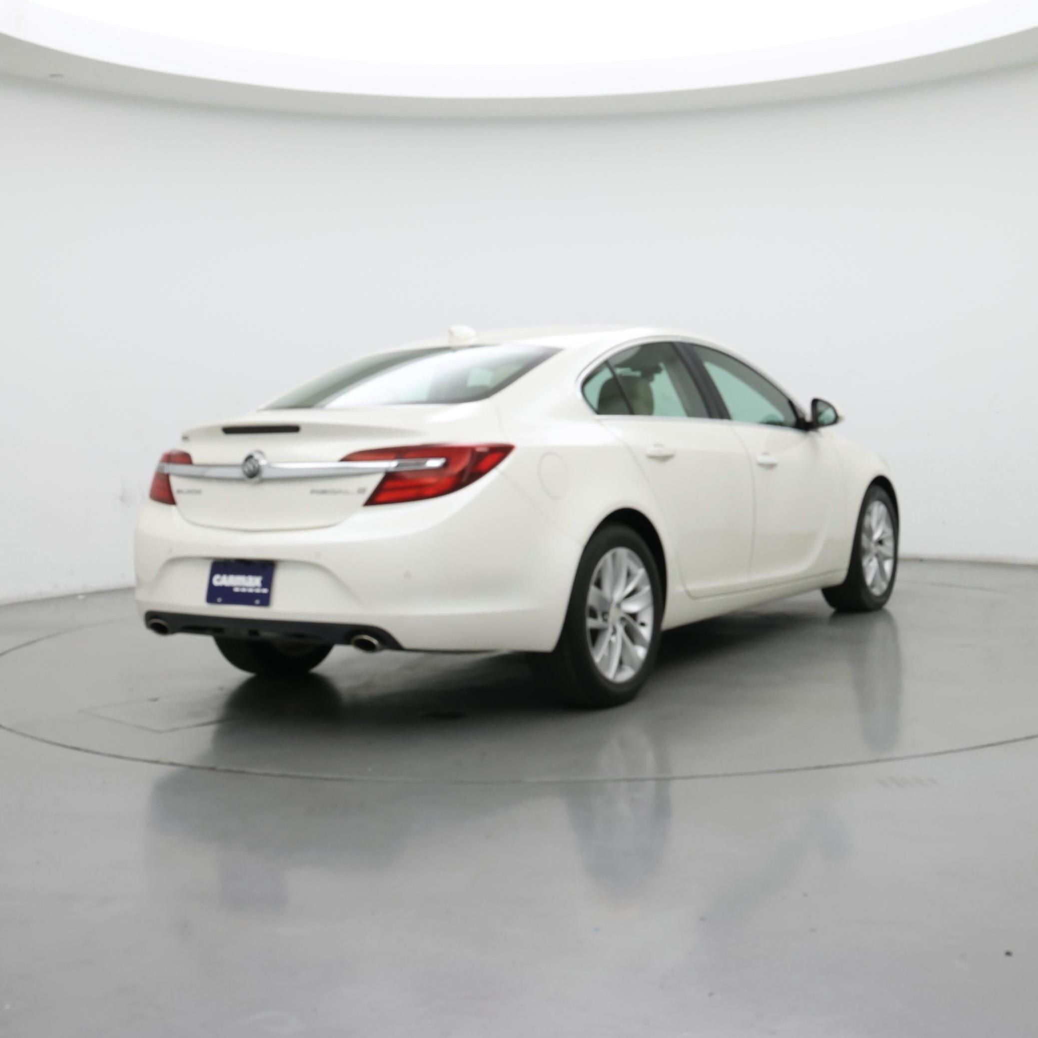 Thumbnail: 2015 Buick Regal - 8