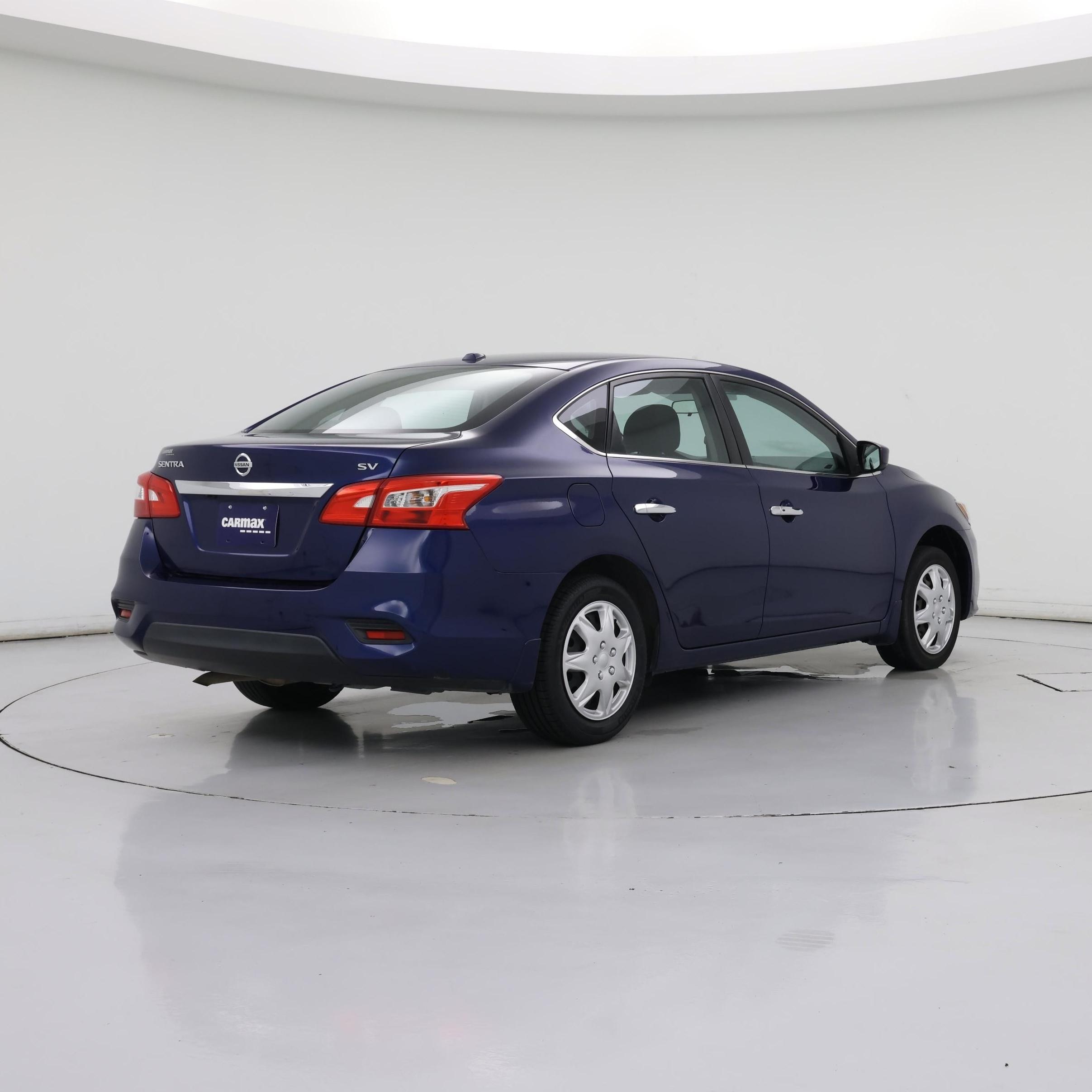 Thumbnail: 2017 Nissan Sentra - 8
