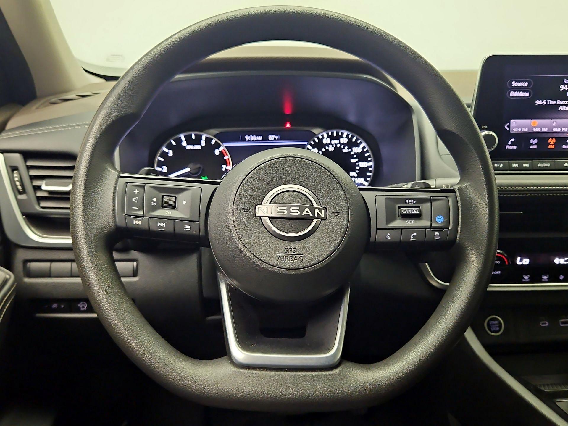 Thumbnail: 2023 Nissan Rogue - 10