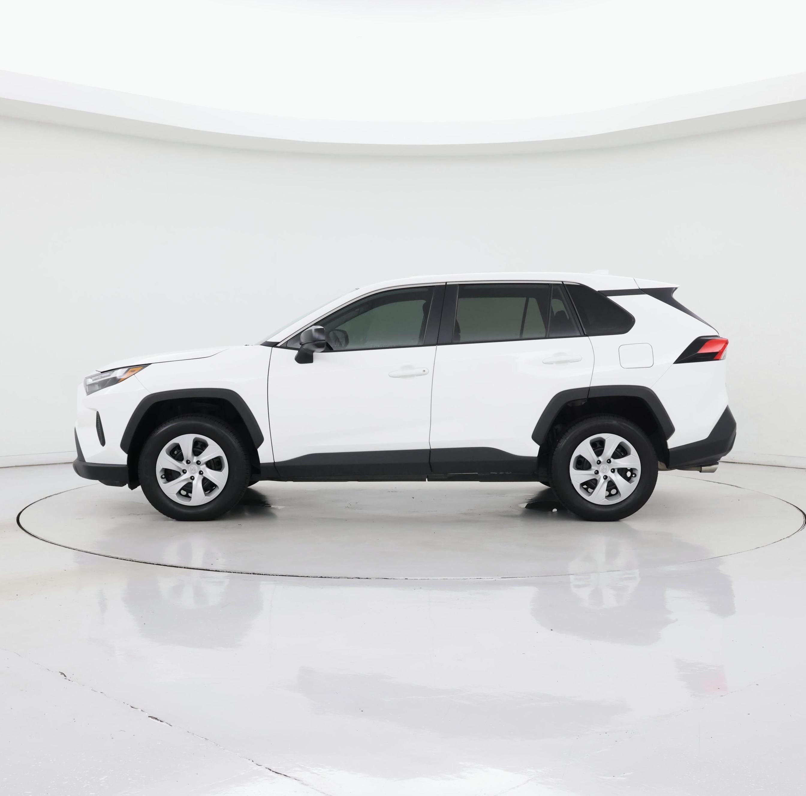 Thumbnail: 2024 Toyota RAV4 - 3