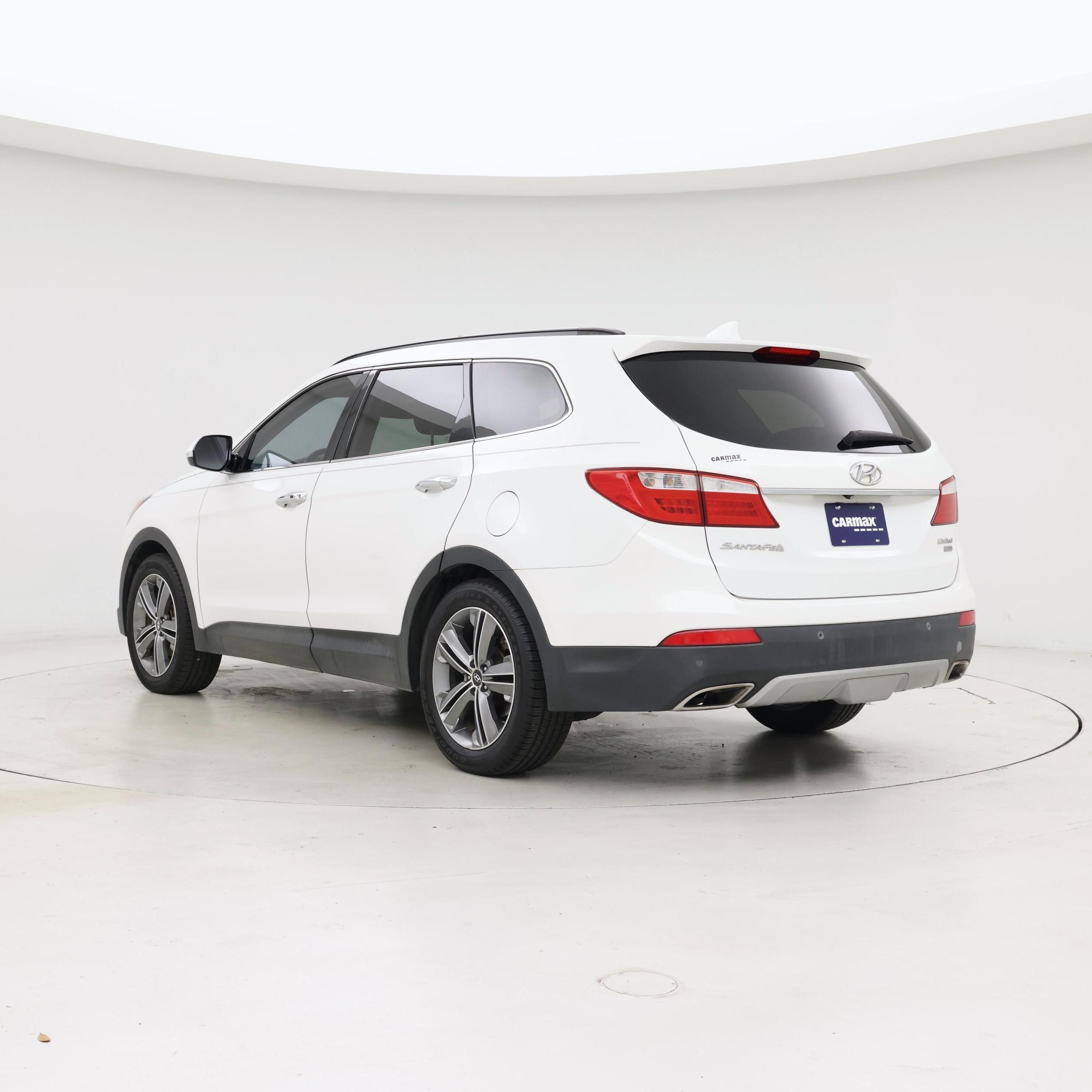 Thumbnail: 2015 Hyundai Santa Fe - 2