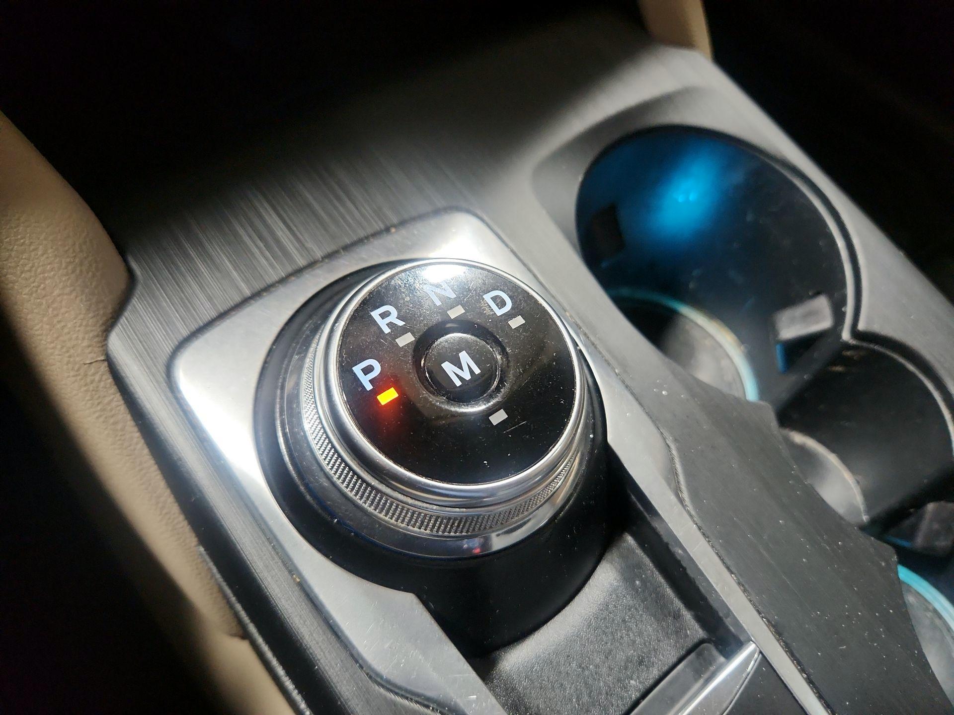 Thumbnail: 2020 Ford Escape - 15