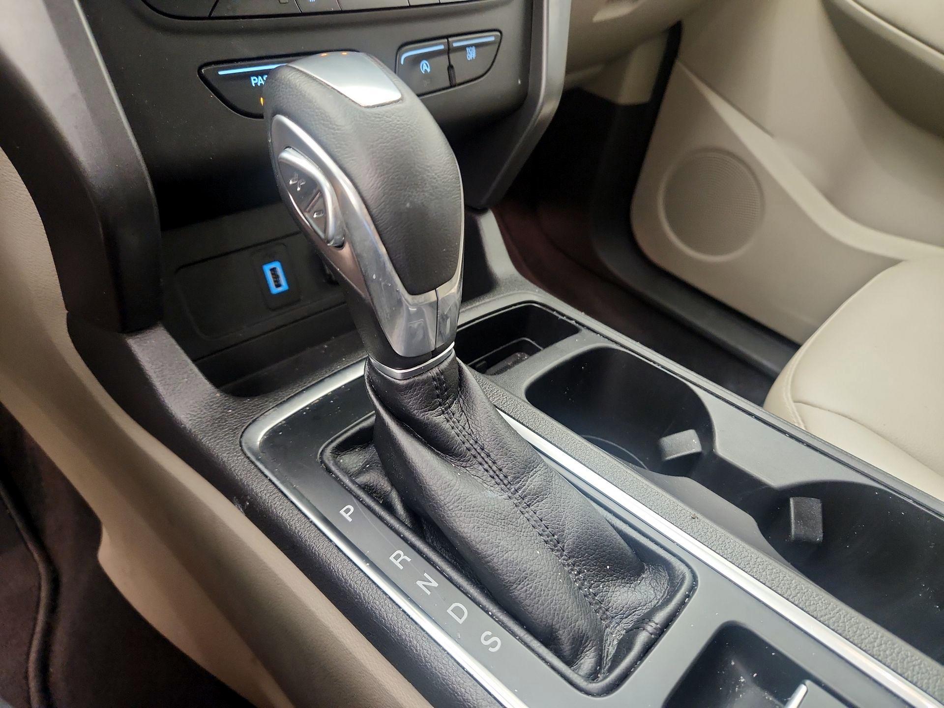 Thumbnail: 2019 Ford Escape - 15