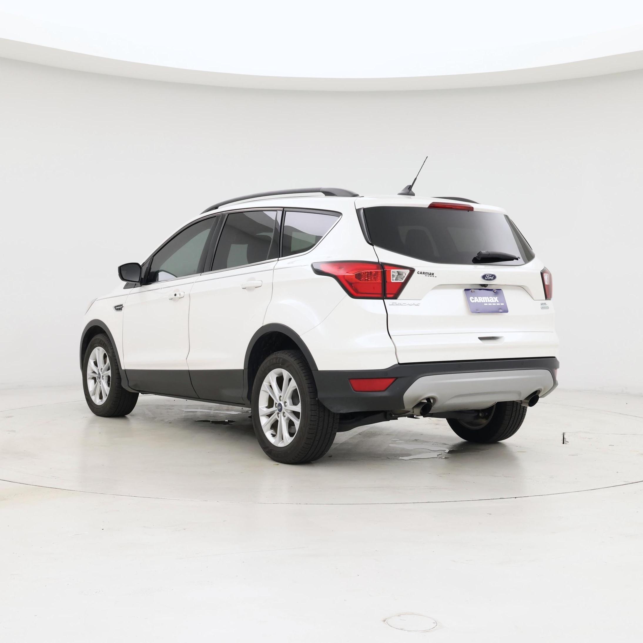 Thumbnail: 2019 Ford Escape - 2
