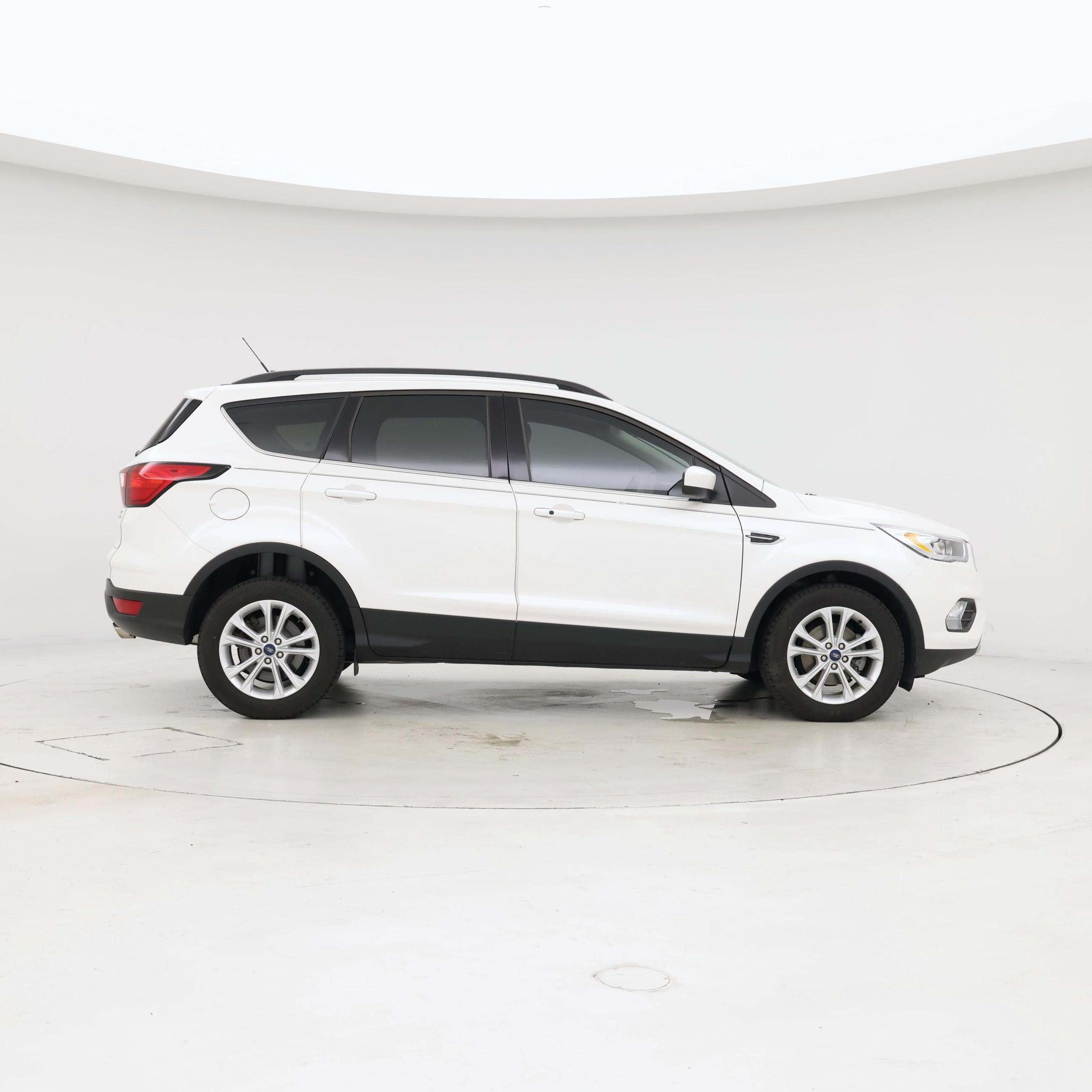 Thumbnail: 2019 Ford Escape - 7