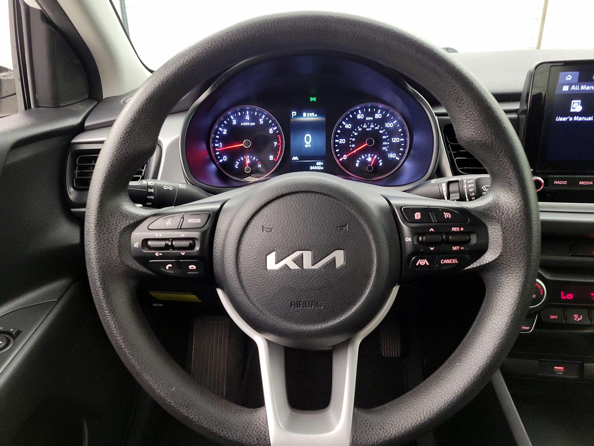 Thumbnail: 2022 Kia Rio - 10
