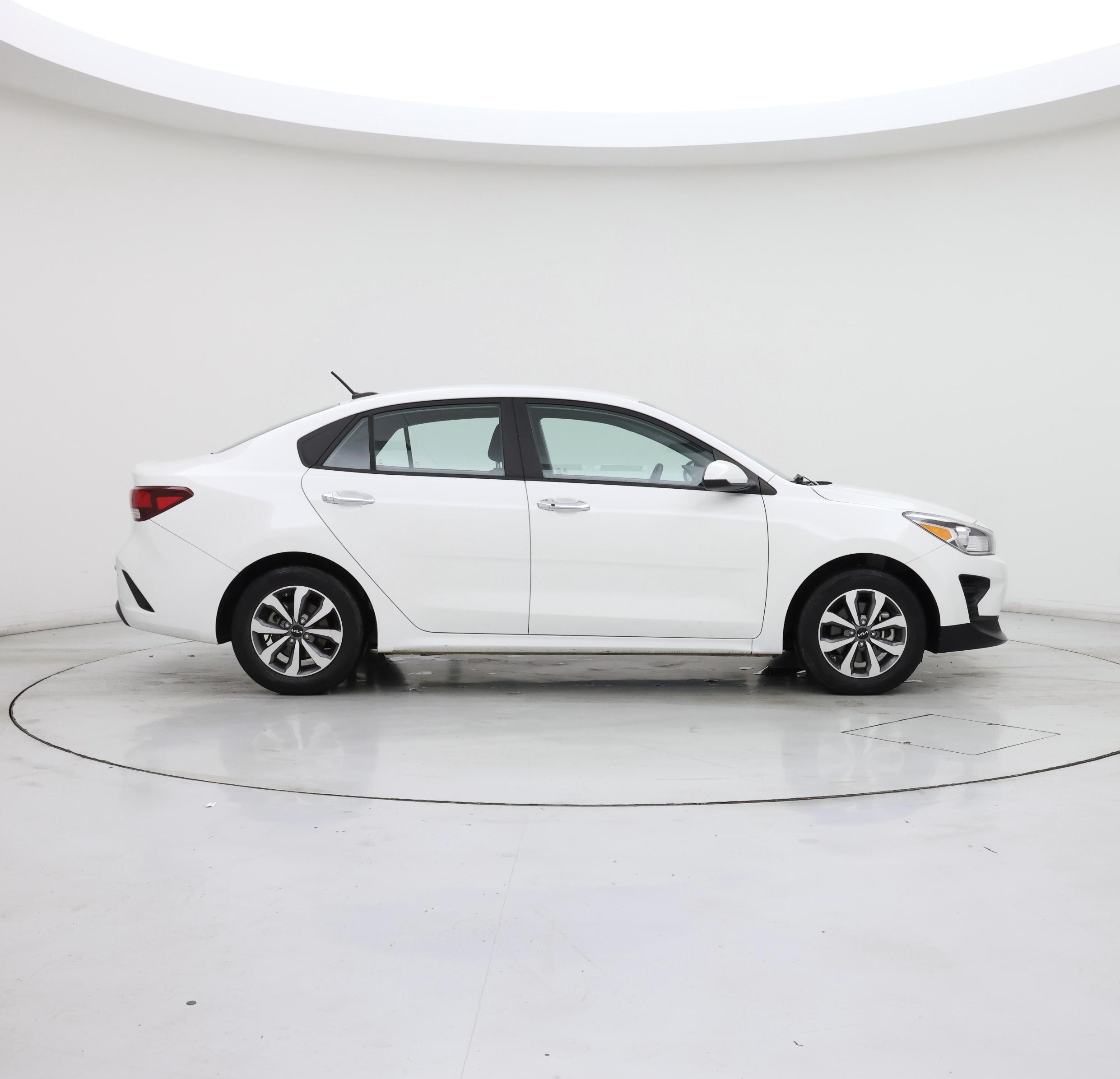Thumbnail: 2022 Kia Rio - 7