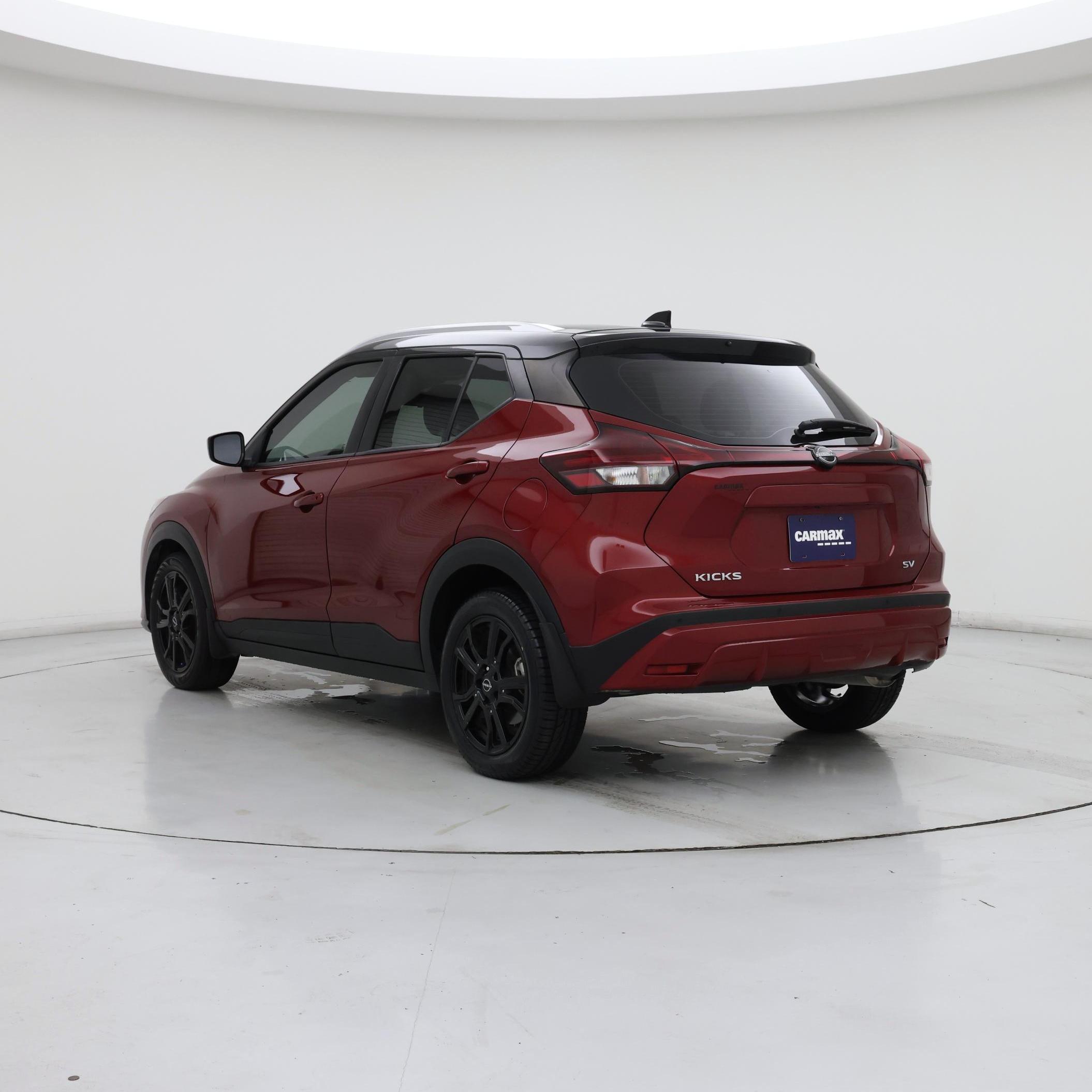 Thumbnail: 2023 Nissan Kicks - 2