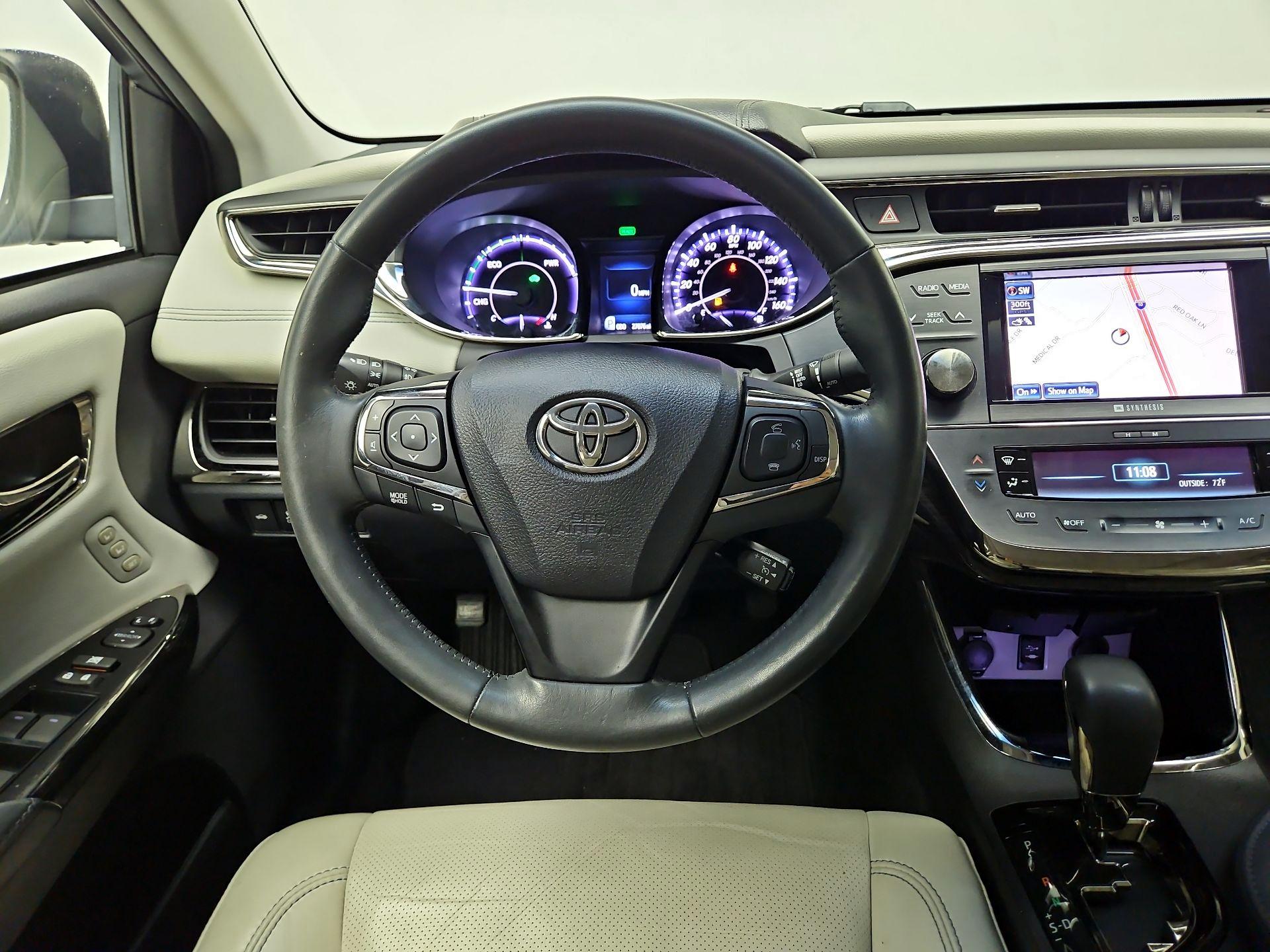Thumbnail: 2014 Toyota Avalon - 10