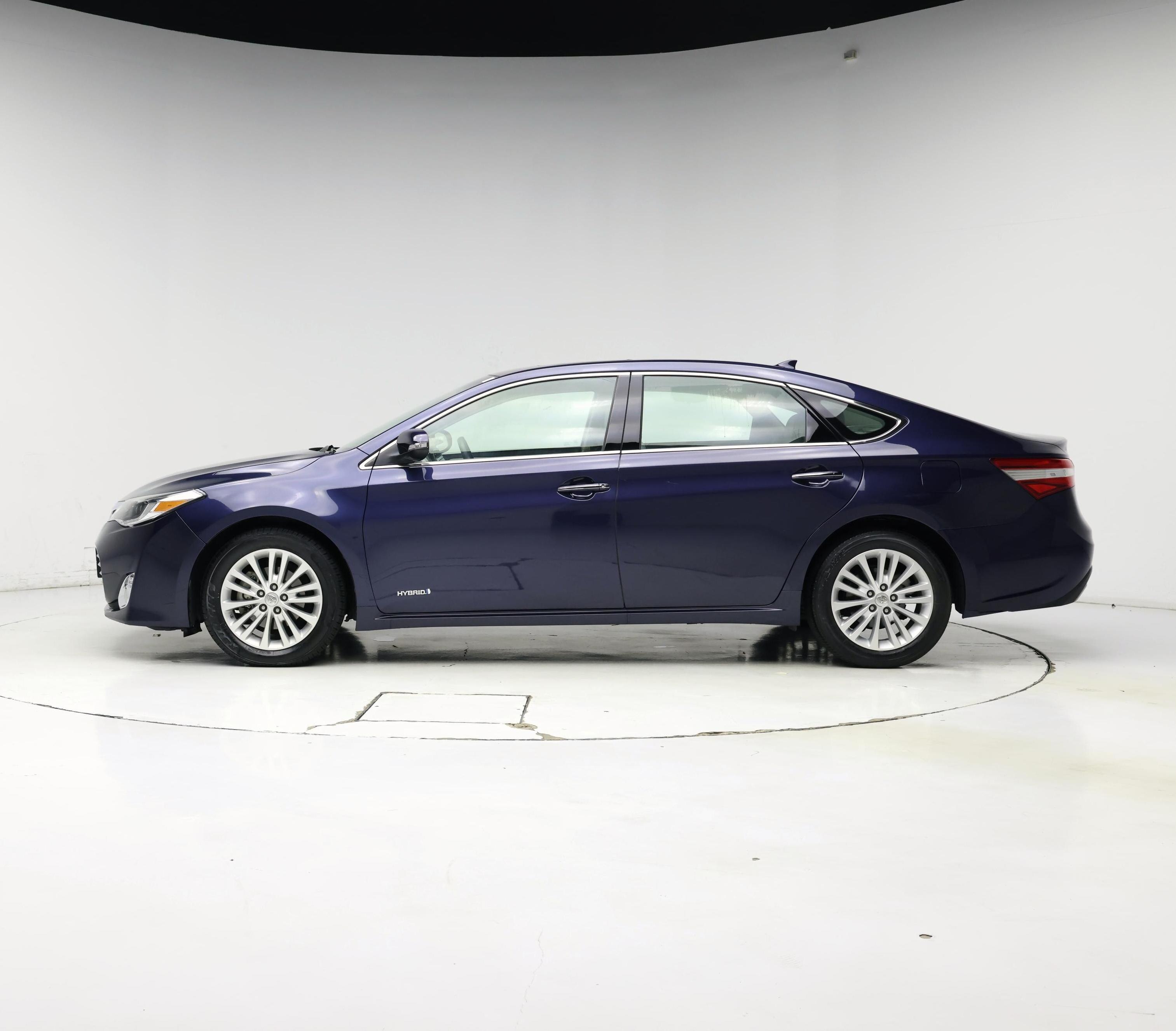 Thumbnail: 2014 Toyota Avalon - 3