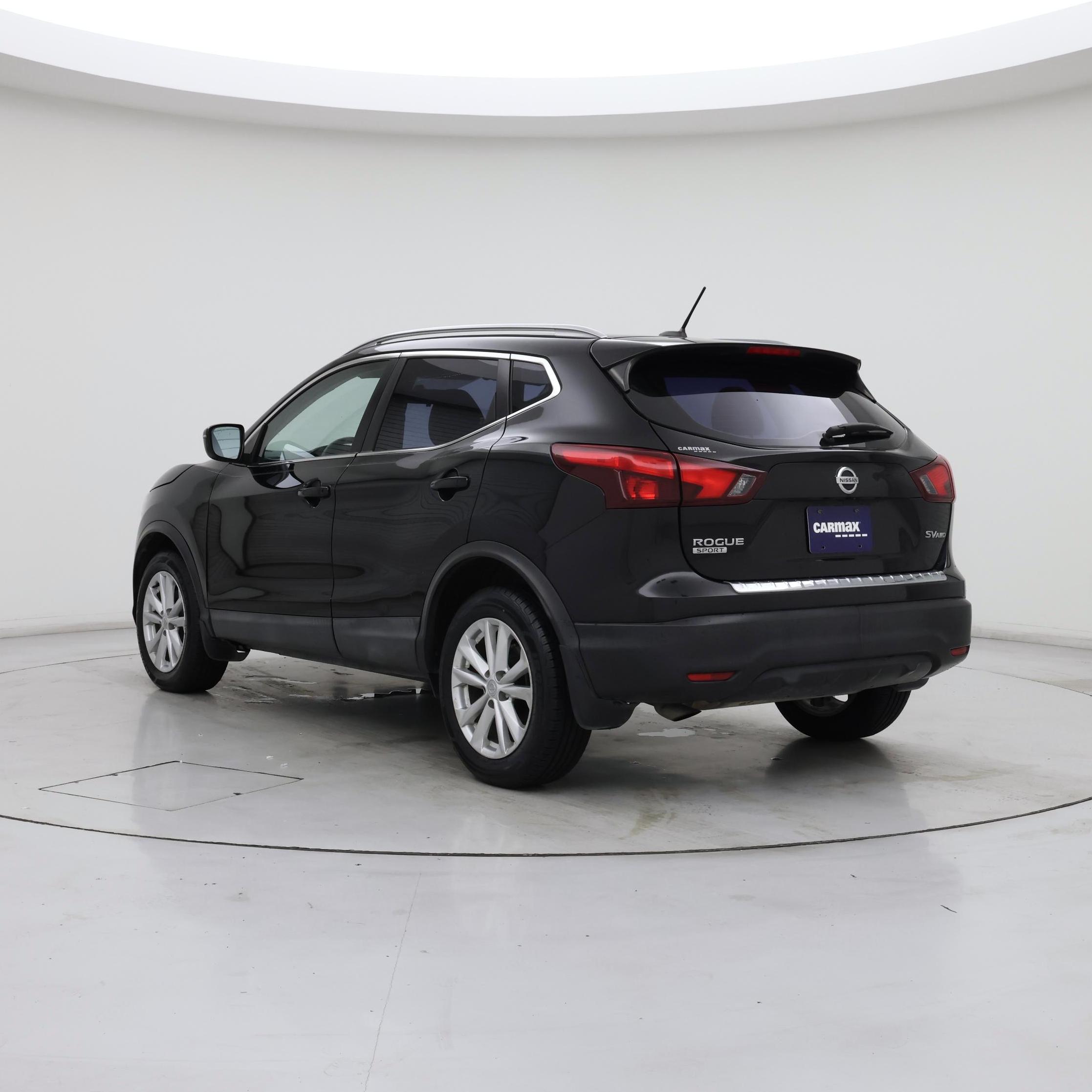 Thumbnail: 2018 Nissan Rogue Sport - 2