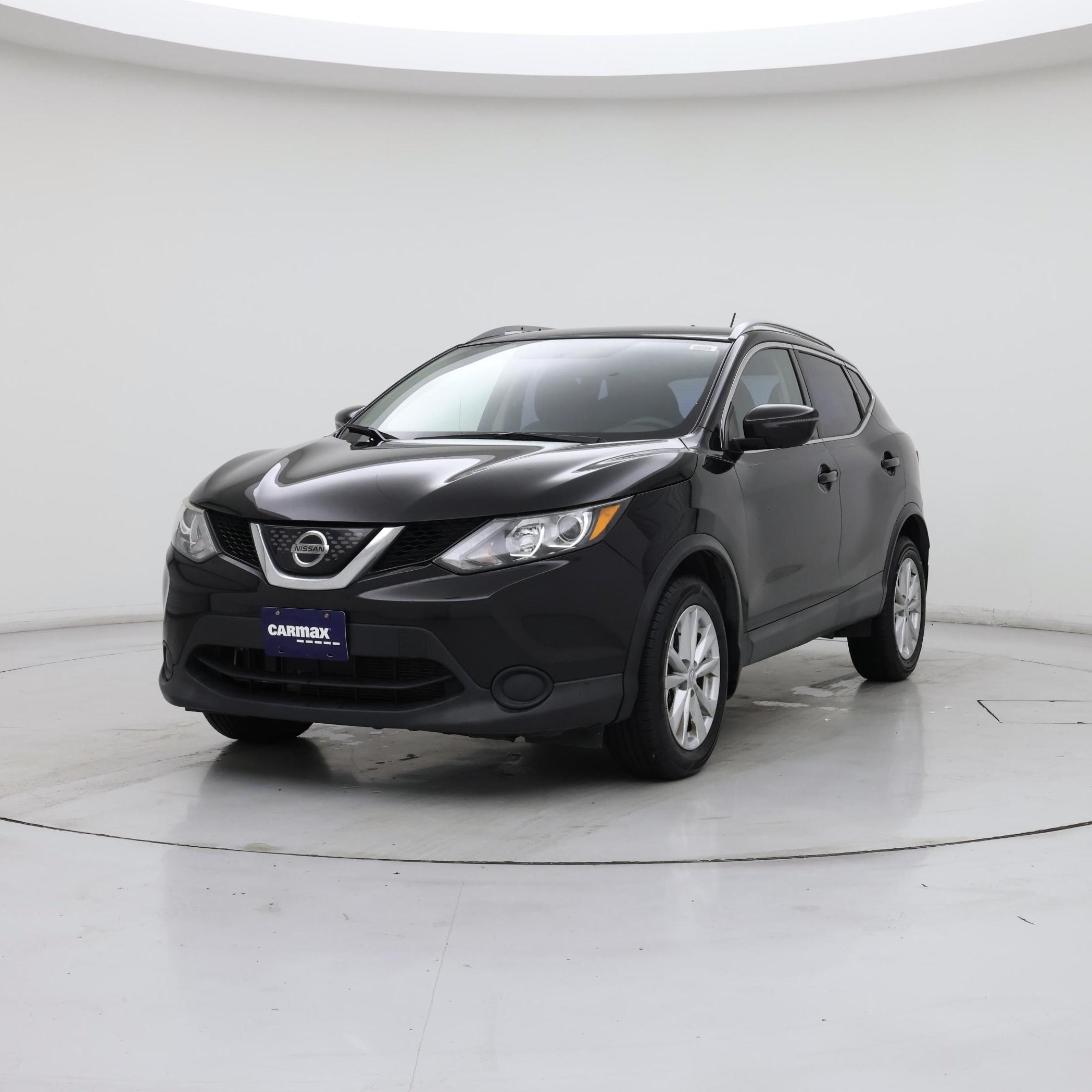 Thumbnail: 2018 Nissan Rogue Sport - 4