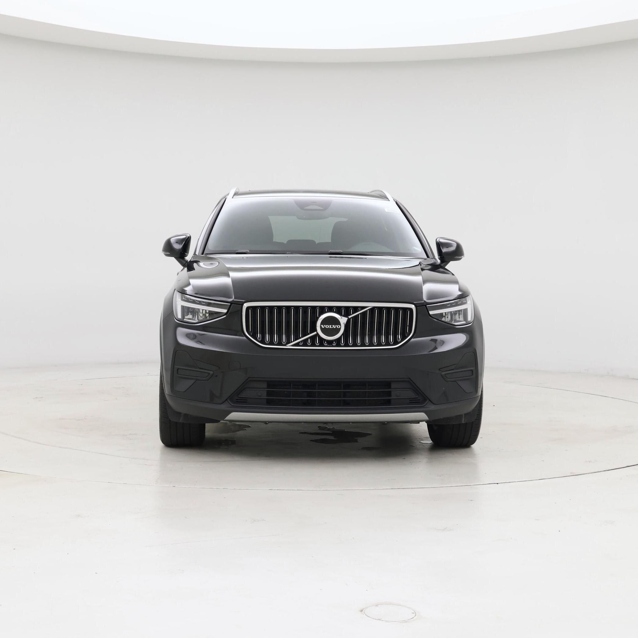 Thumbnail: 2025 Volvo XC40 - 5