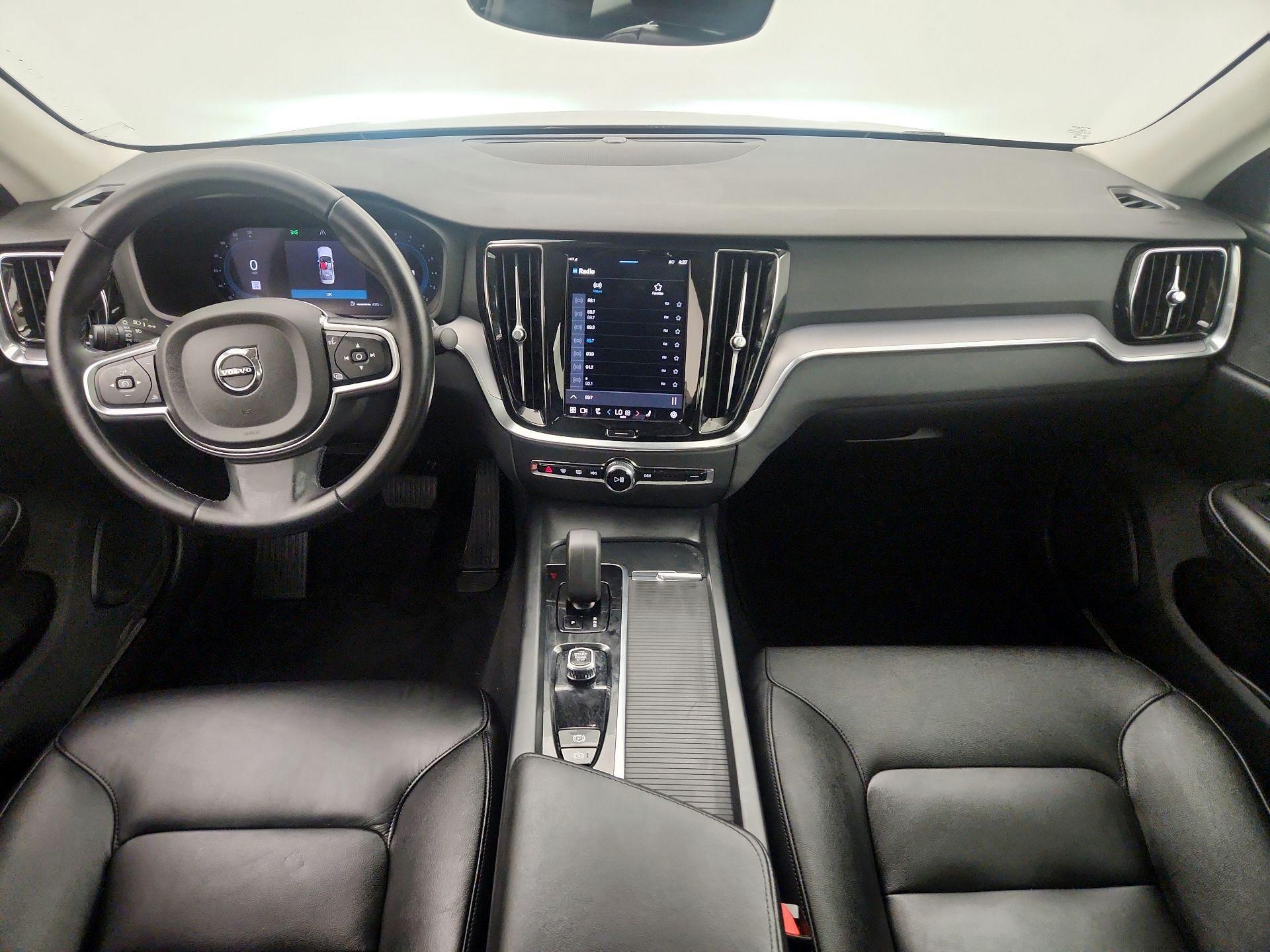 Thumbnail: 2025 Volvo S60 - 9