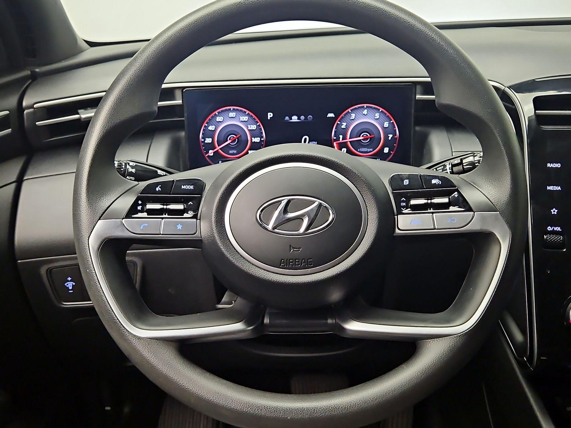 Thumbnail: 2023 Hyundai Santa Cruz - 10