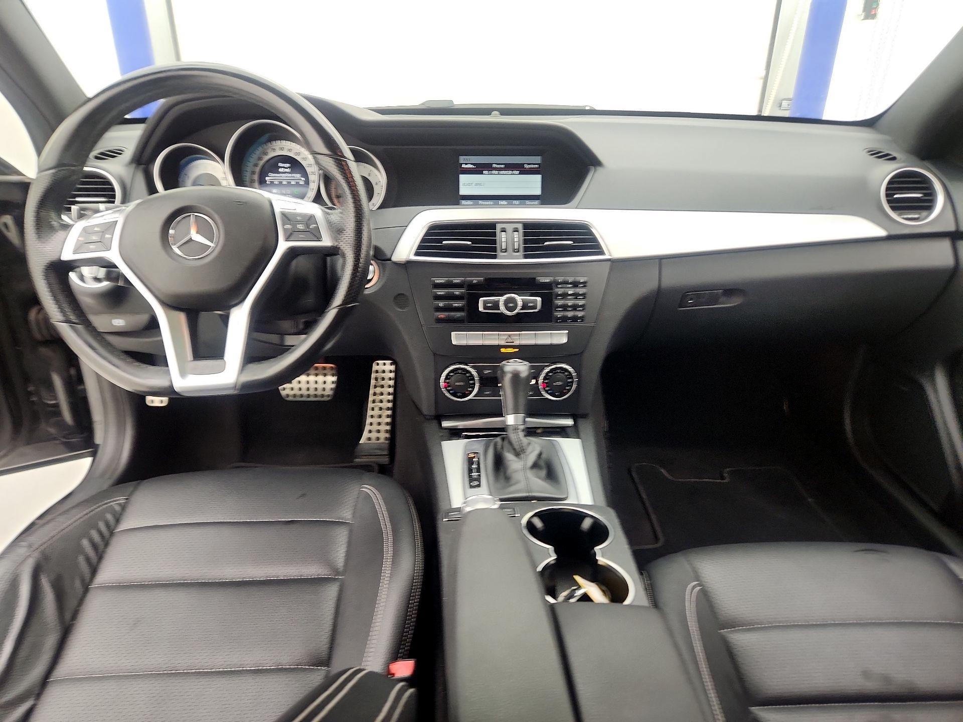 Thumbnail: 2014 Mercedes-Benz C-Class - 9