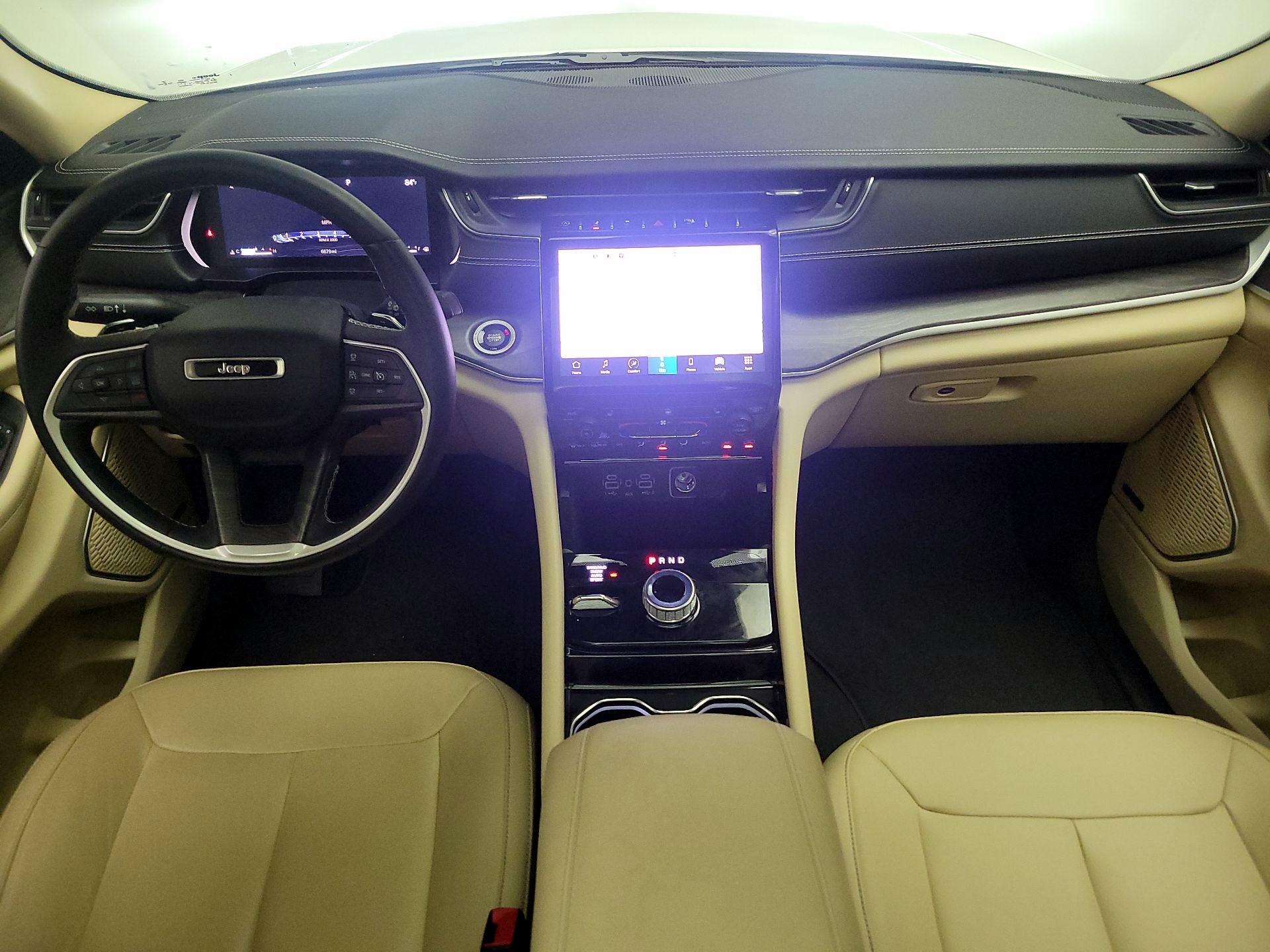 Thumbnail: 2022 Jeep Grand Cherokee - 9