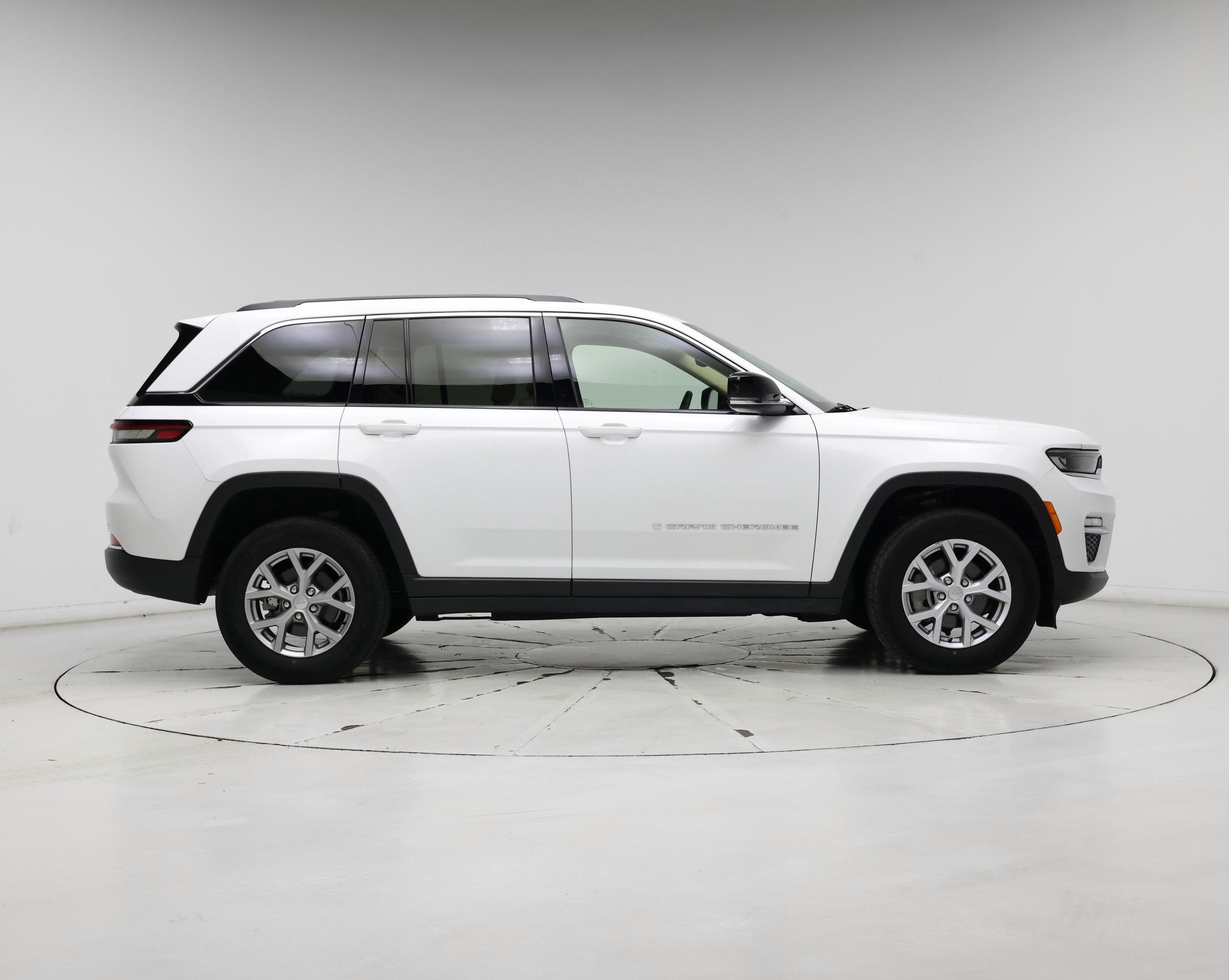 Thumbnail: 2022 Jeep Grand Cherokee - 7