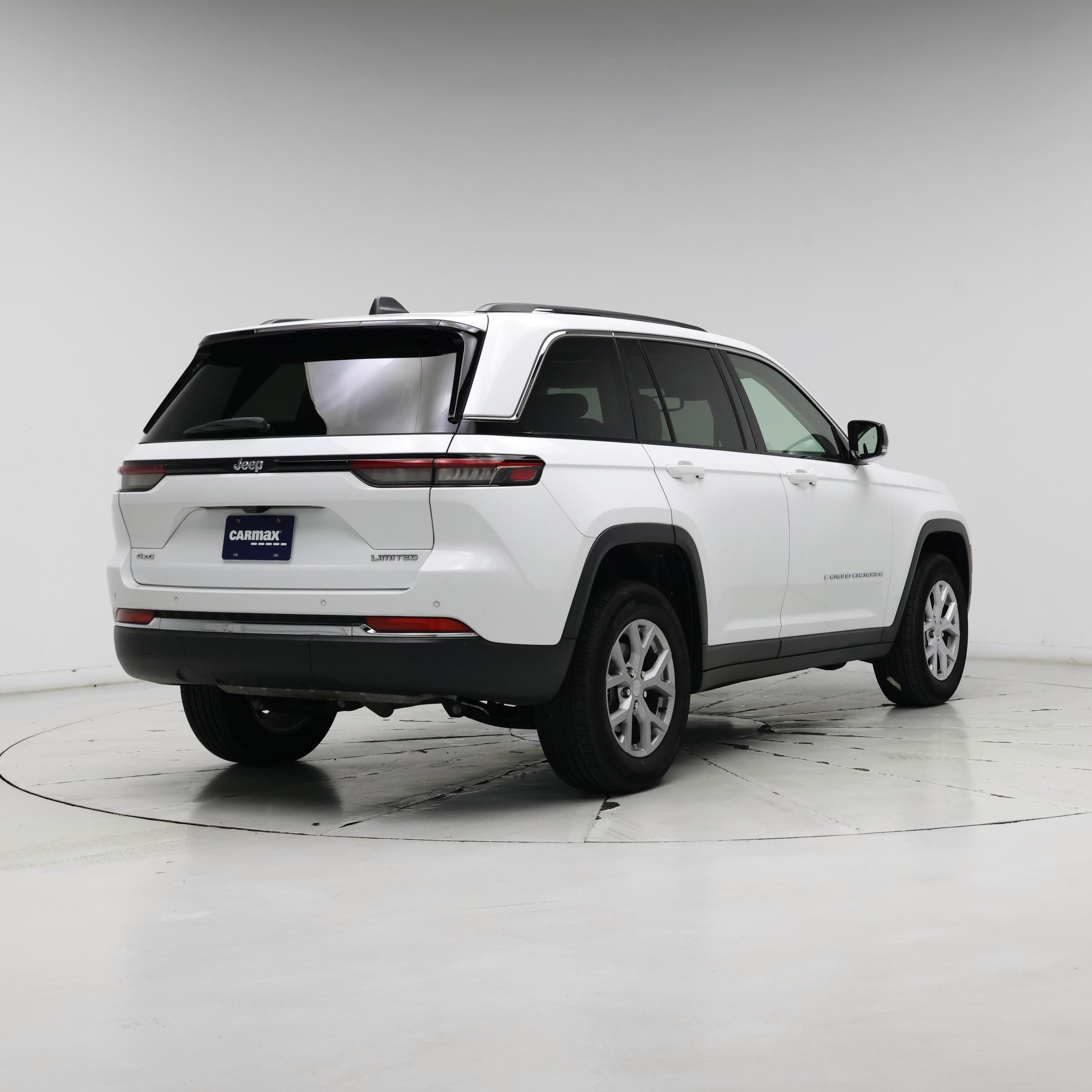 Thumbnail: 2022 Jeep Grand Cherokee - 8