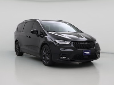 Black 2021 Chrysler Pacifica Touring L