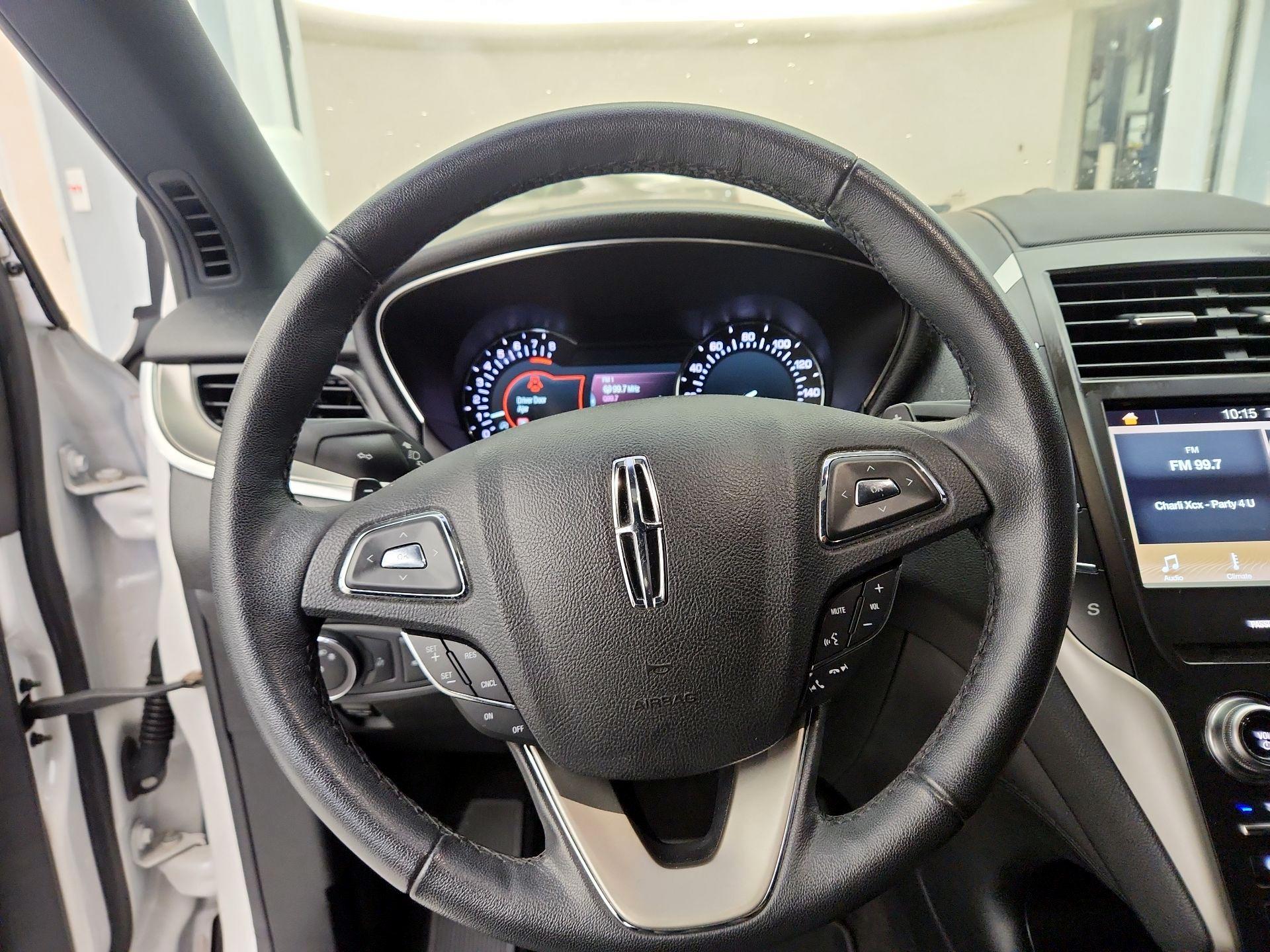 Thumbnail: 2019 Lincoln MKC - 10