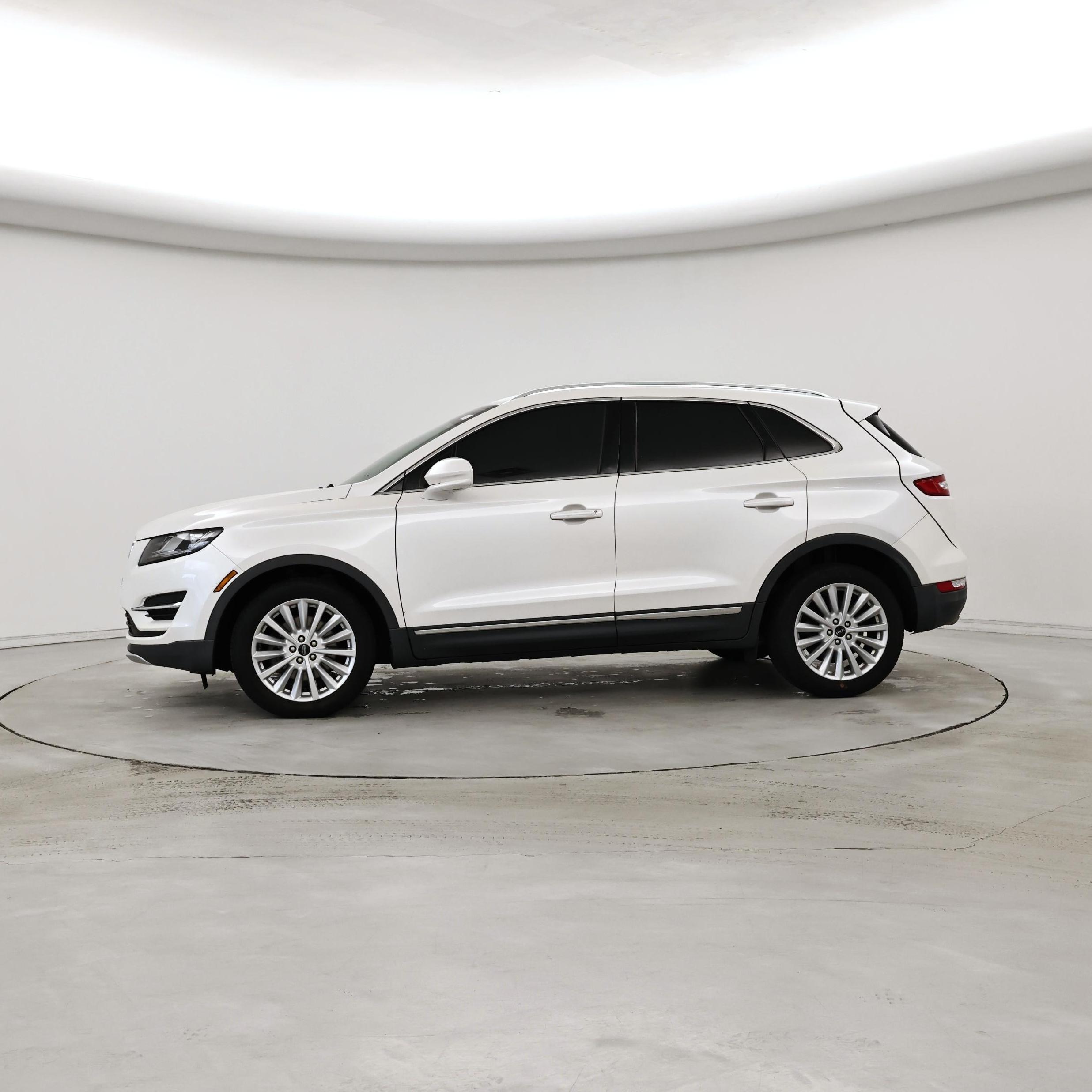 Thumbnail: 2019 Lincoln MKC - 3