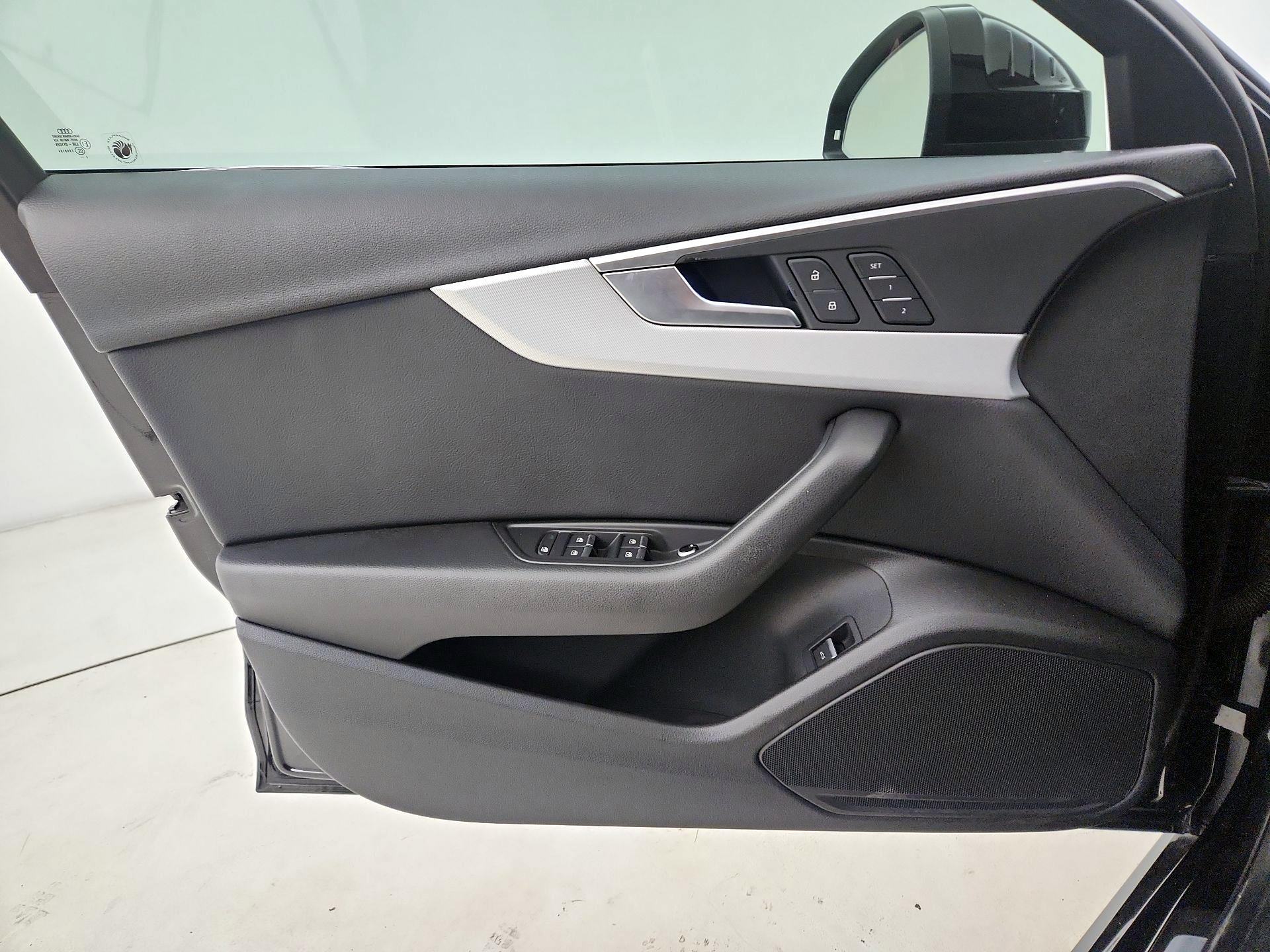 Thumbnail: 2017 Audi A4 - 12