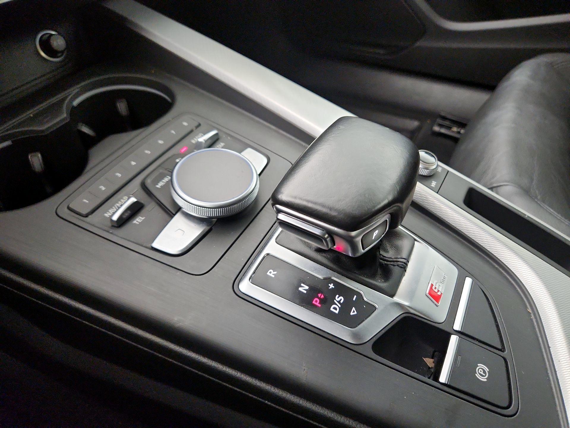 Thumbnail: 2017 Audi A4 - 17