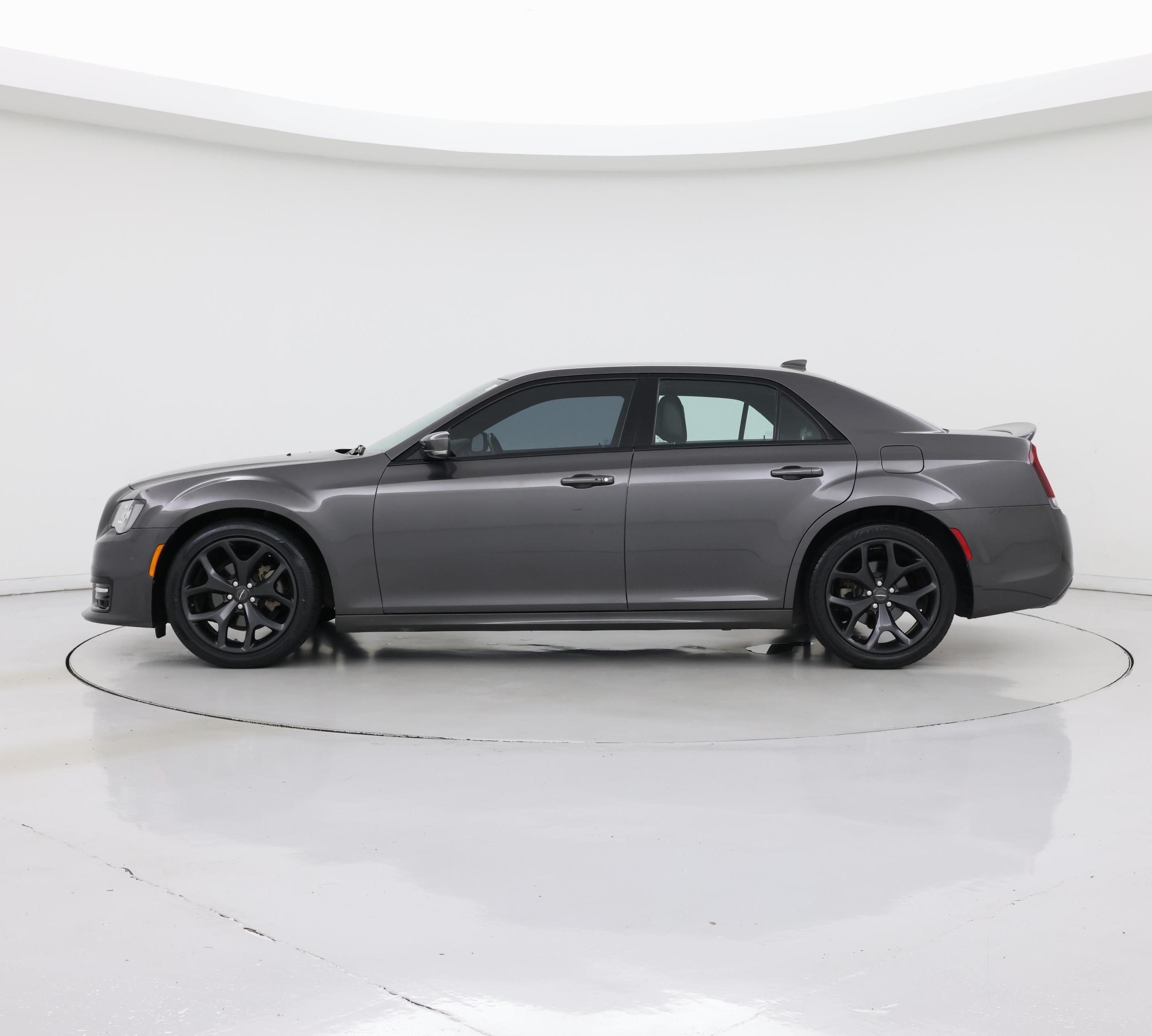 Thumbnail: 2021 Chrysler 300 - 3