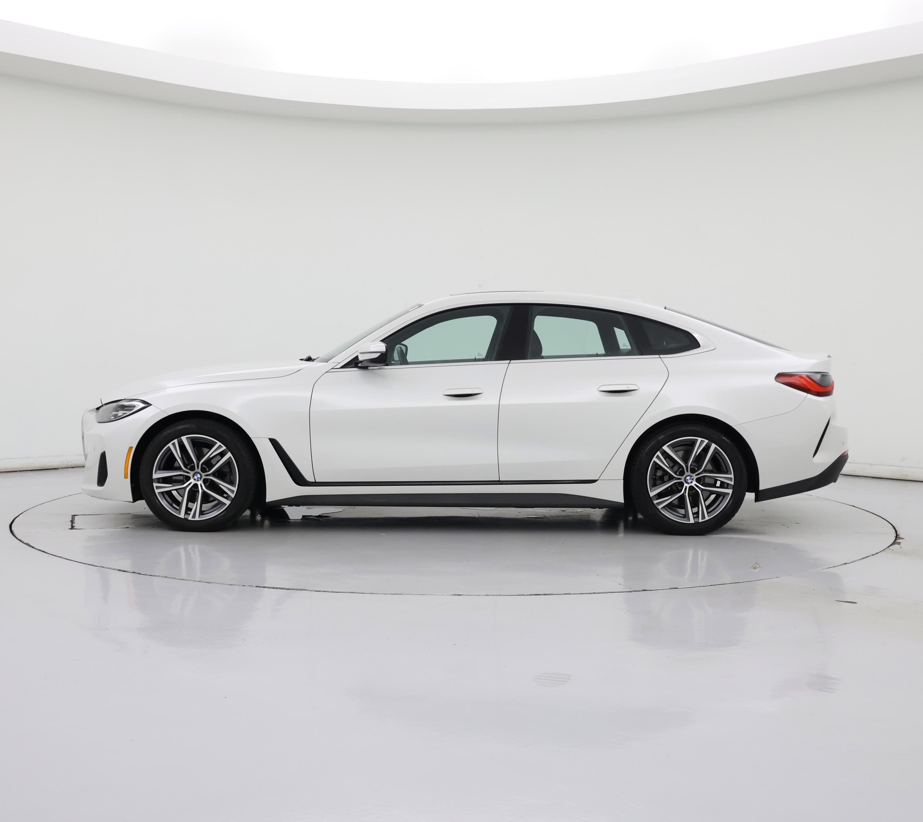 Thumbnail: 2024 BMW 4 Series - 3