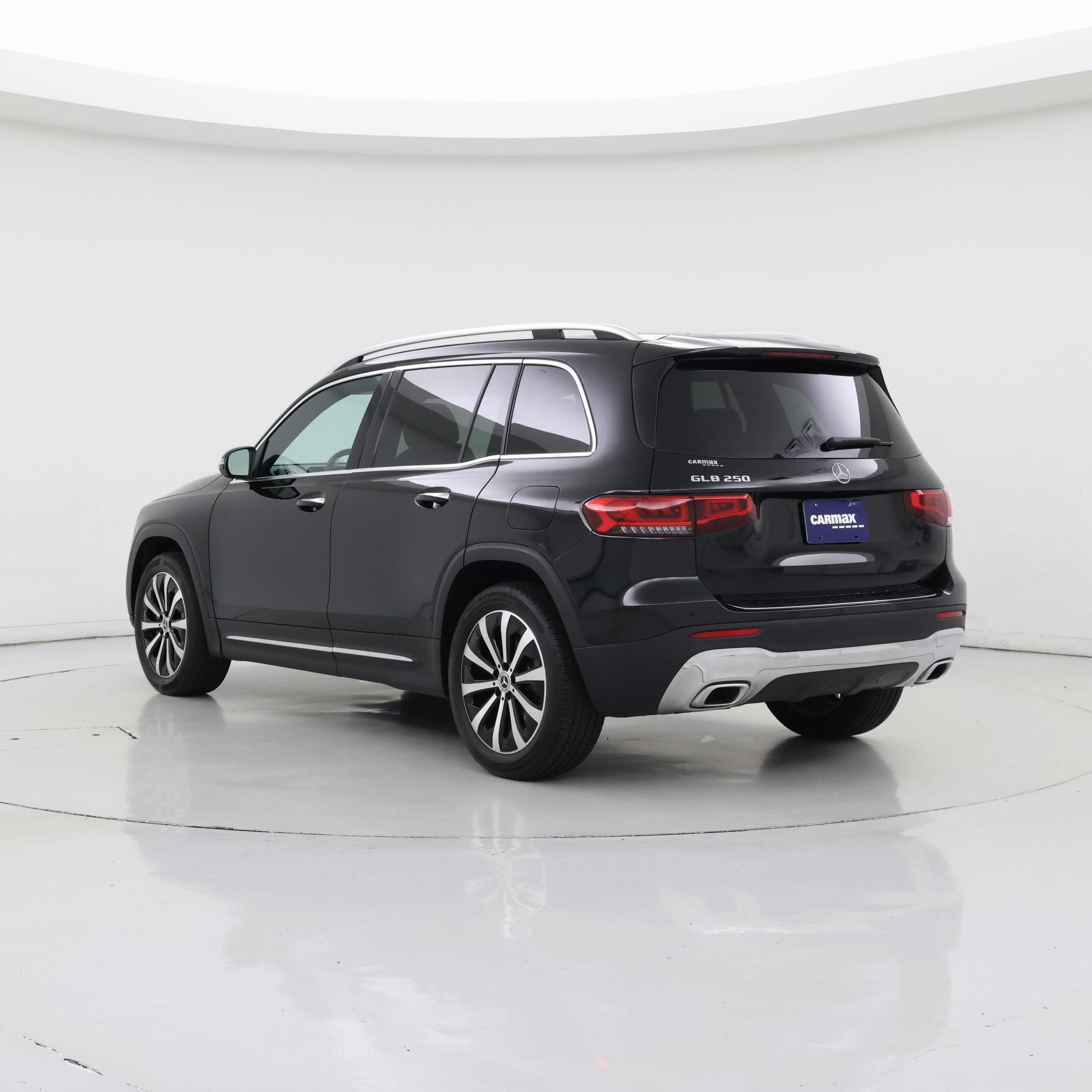 Thumbnail: 2022 Mercedes-Benz GLB - 2
